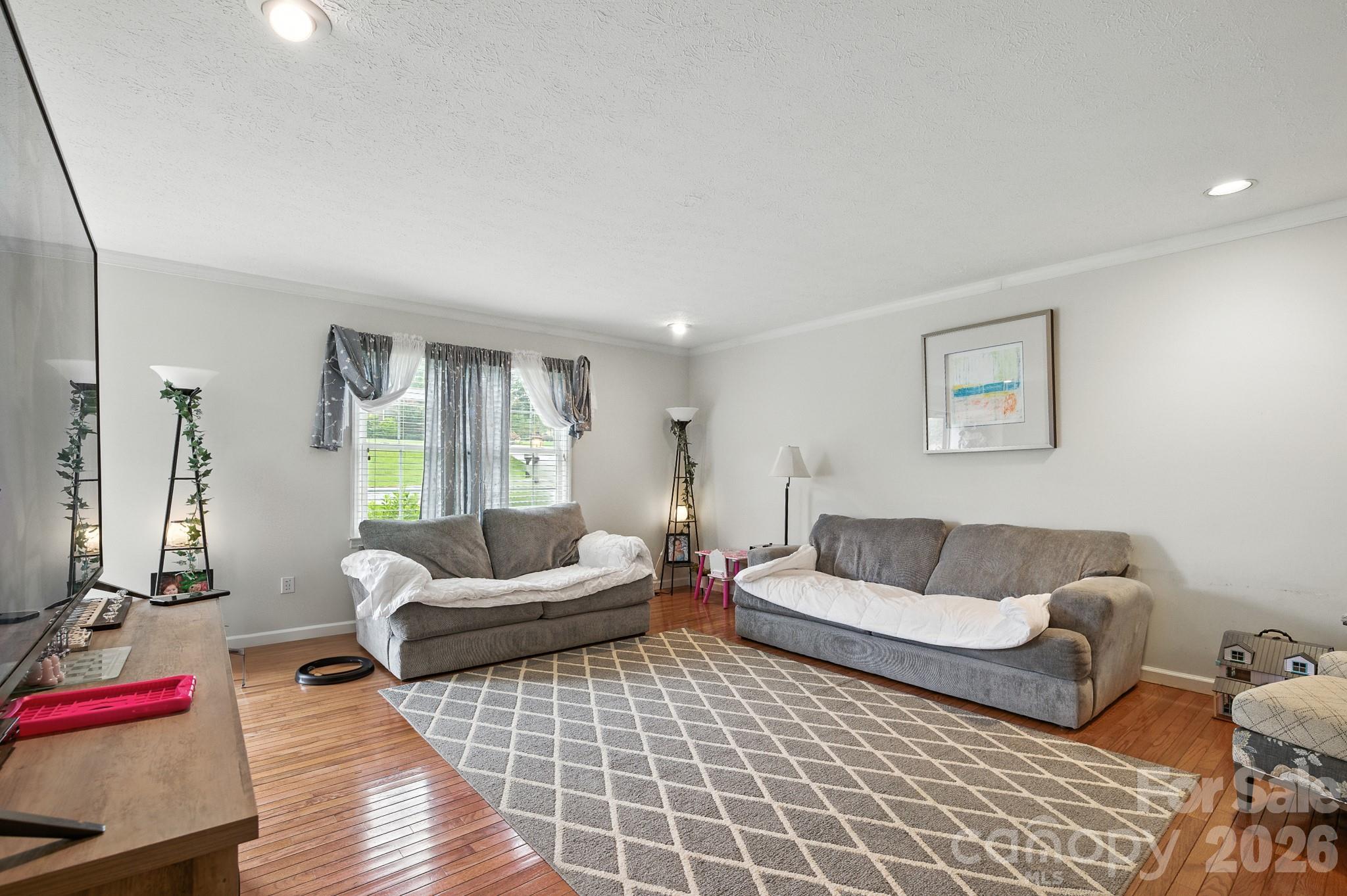 Single Family Residence at 409 Cottrell Hill Road, Lenoir, photo 14 of 27