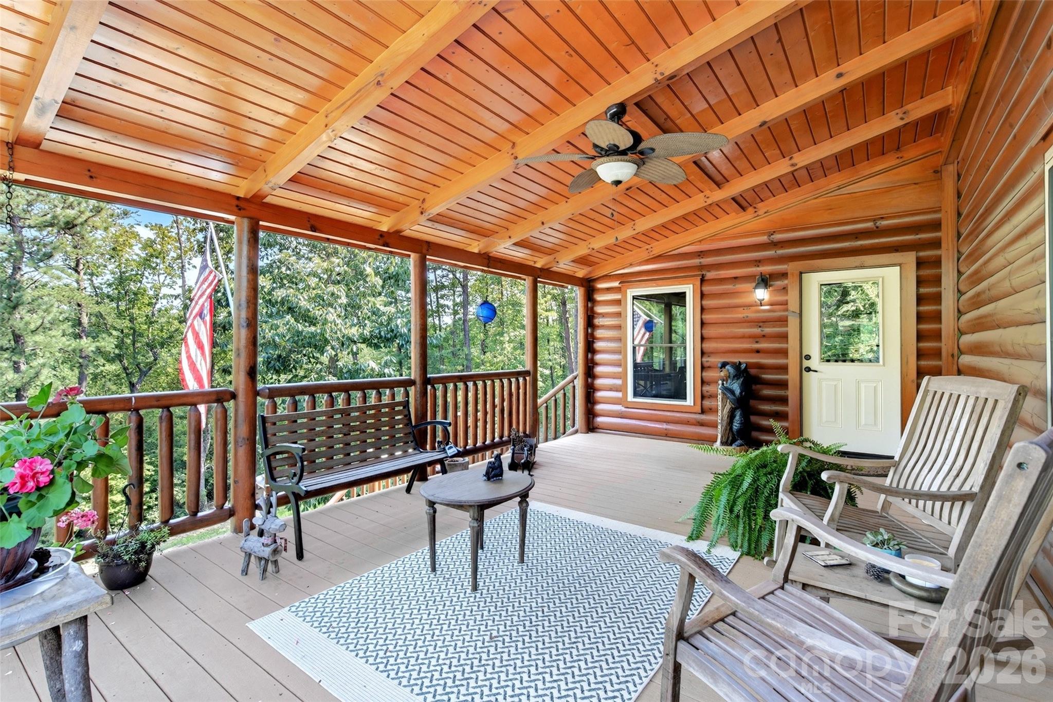 Covered Front Porch - 96 Boysenberry Drive, Nebo