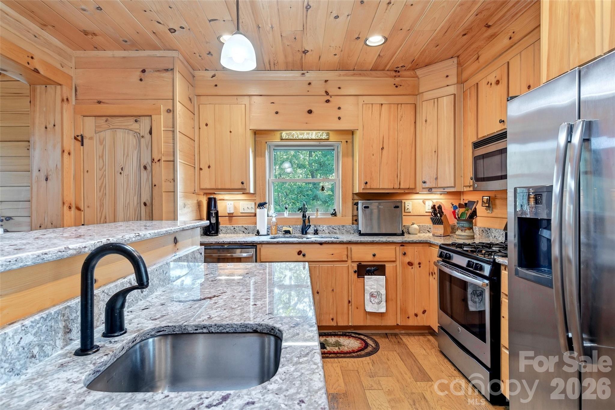Single Family Residence at 96 Boysenberry Drive, Nebo, photo 18 of 48