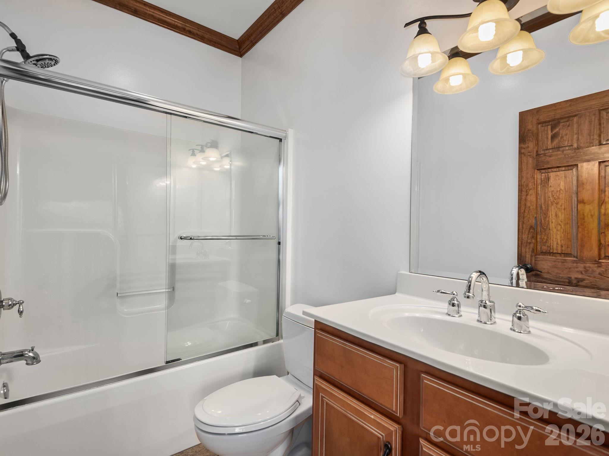 Upper Level full bathroom. - 248 Wisdom Cove Road, Flat Rock