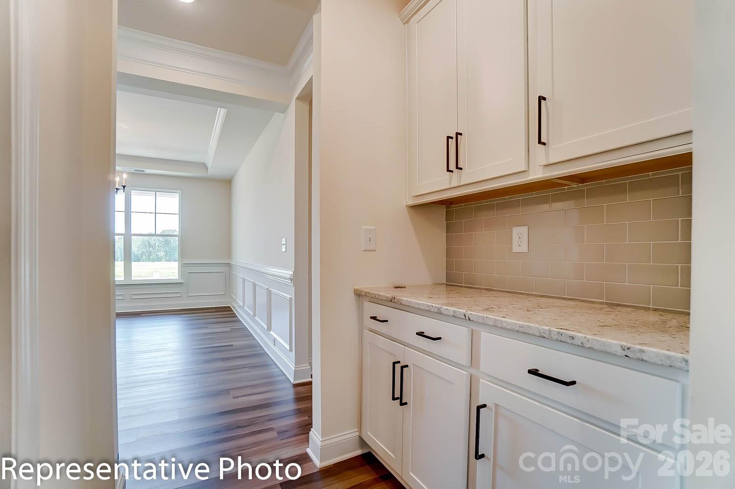 Single Family Residence at 5219 Devonshire Road, Denver, photo 9 of 28