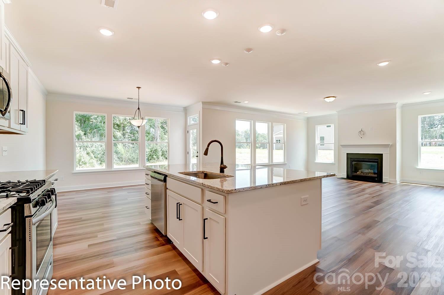 Single Family Residence at 5219 Devonshire Road, Denver, photo 15 of 28