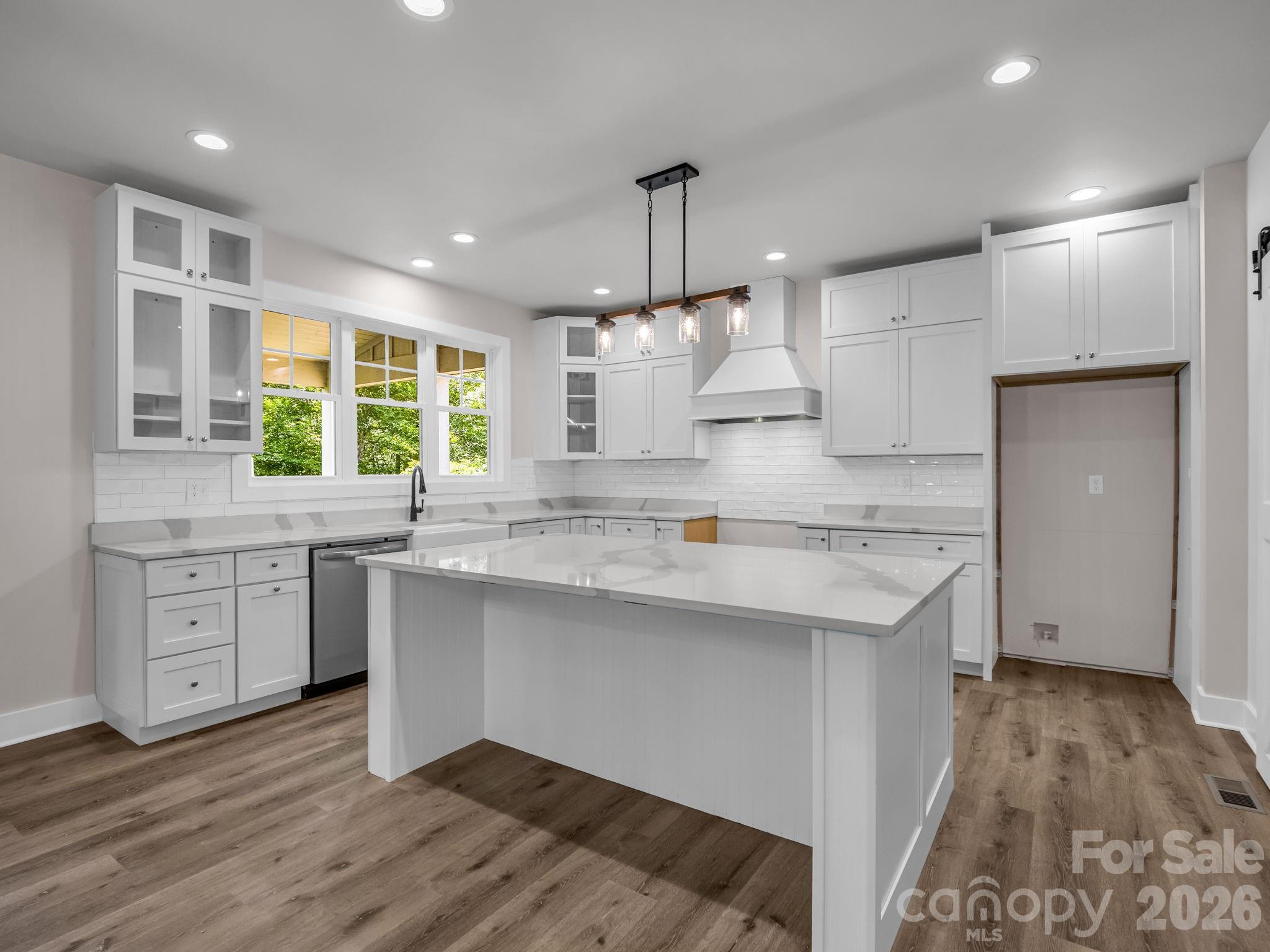 Single Family Residence at 42 Stone Crest Mountain Drive, Black Mountain, photo 3 of 44