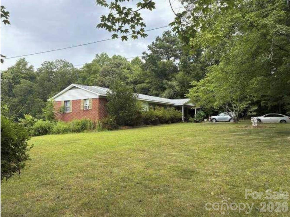 Single Family Residence at 210 Sharon Road, York, photo 2 of 2