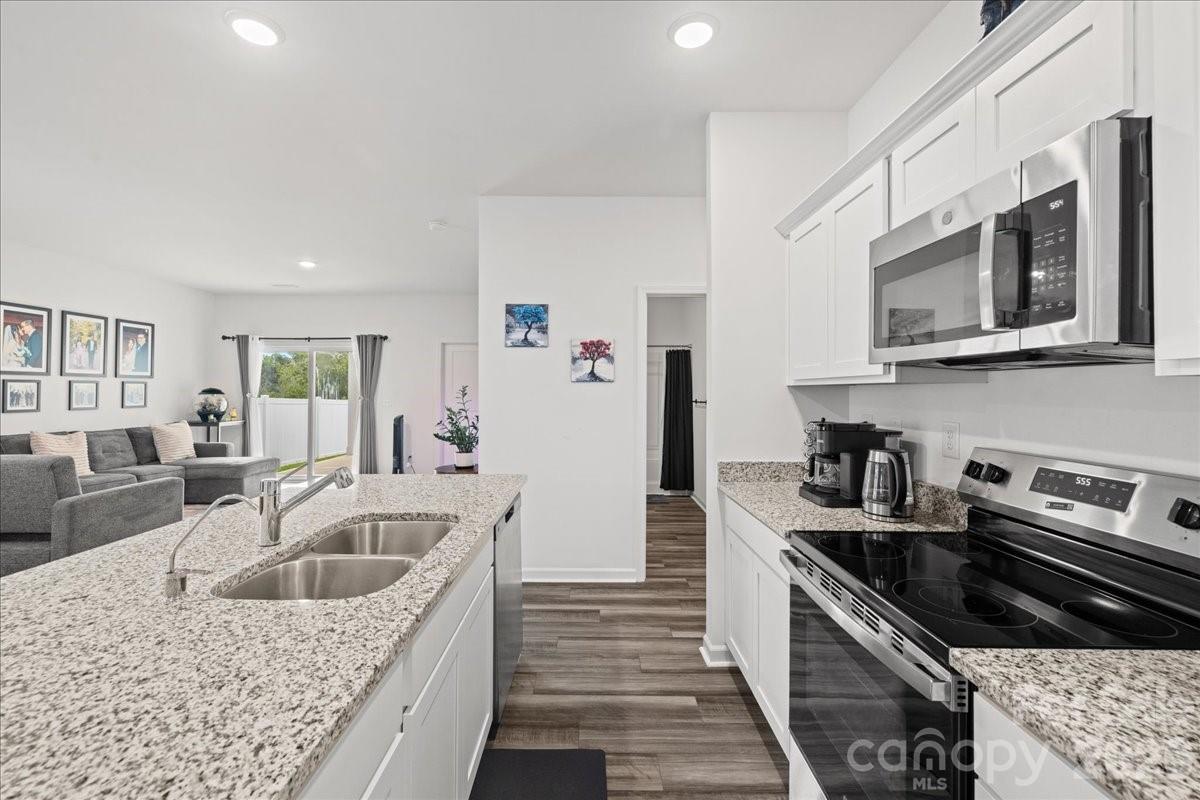Single Family Residence at 144 BABBLING BROOK Drive, Clayton, photo 26 of 48