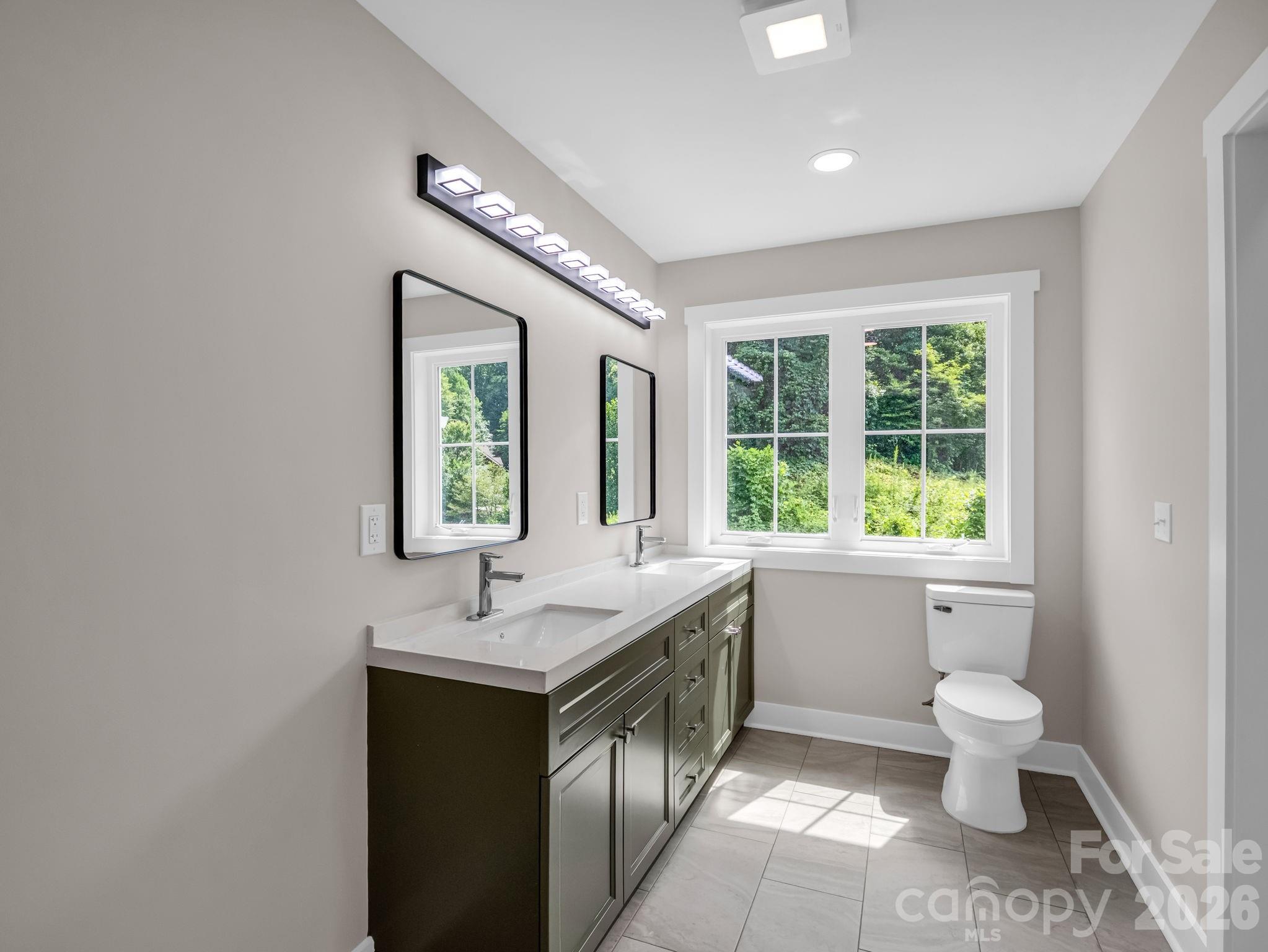 Single Family Residence at 50 Stone Crest Mountain Drive, Black Mountain, photo 27 of 47