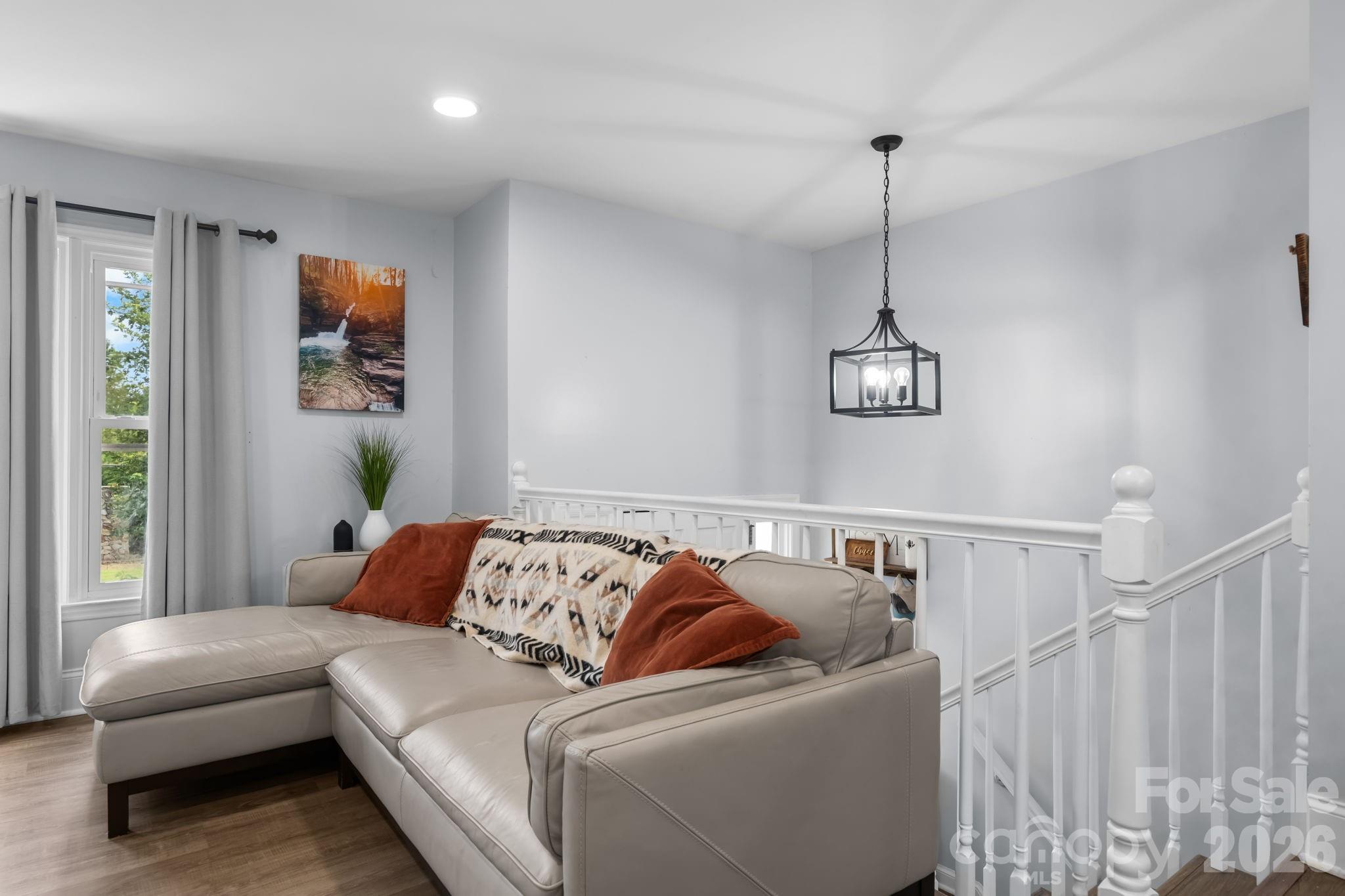 Single Family Residence at 1197 Zion Church Road, Hickory, photo 11 of 28