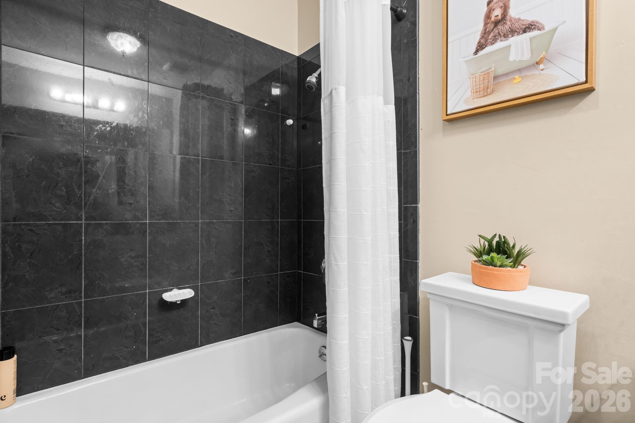 Single Family Residence at 1197 Zion Church Road, Hickory, photo 24 of 28
