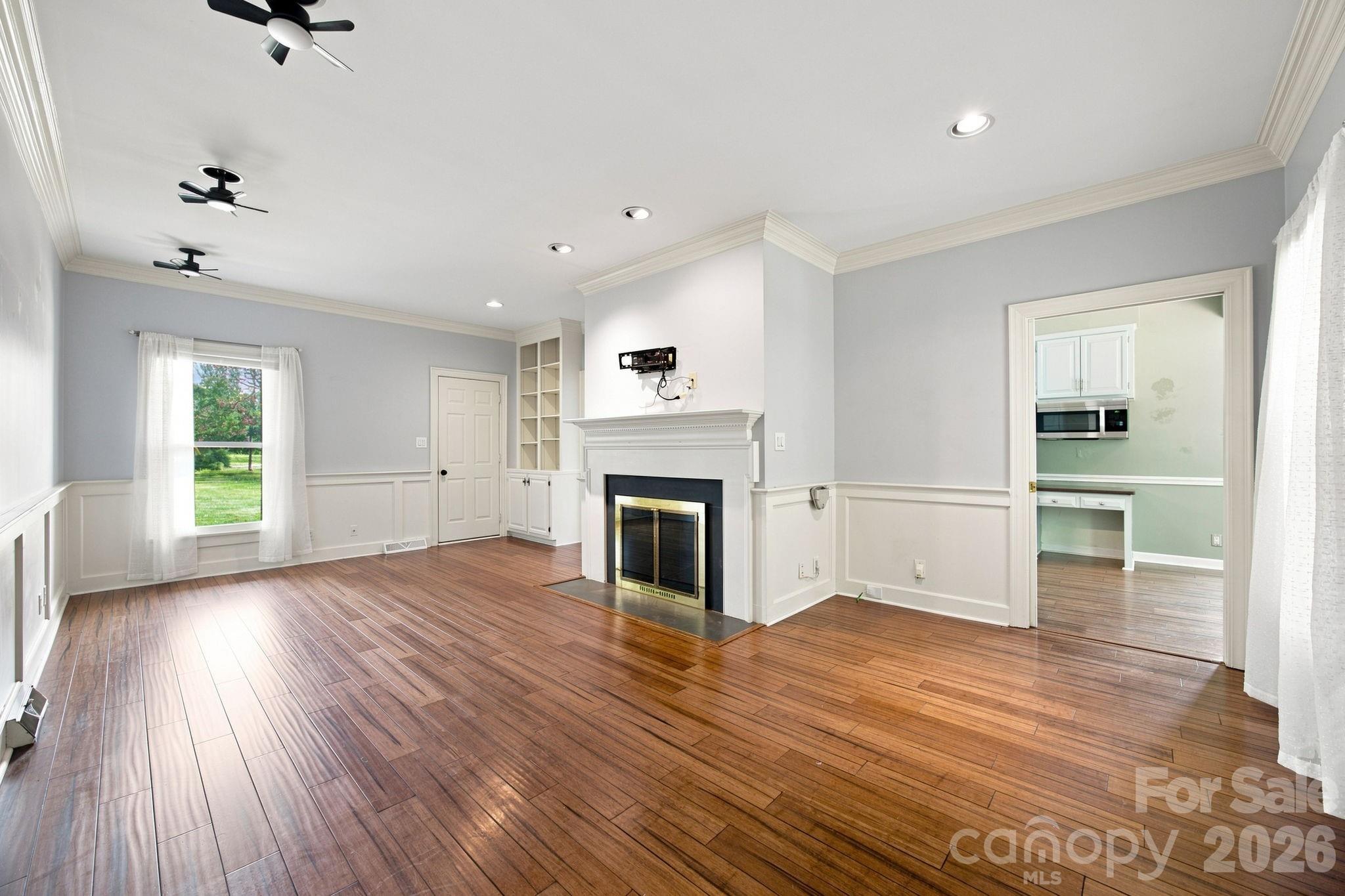 Single Family Residence at 100 Arabian Lane, Salisbury, photo 14 of 46