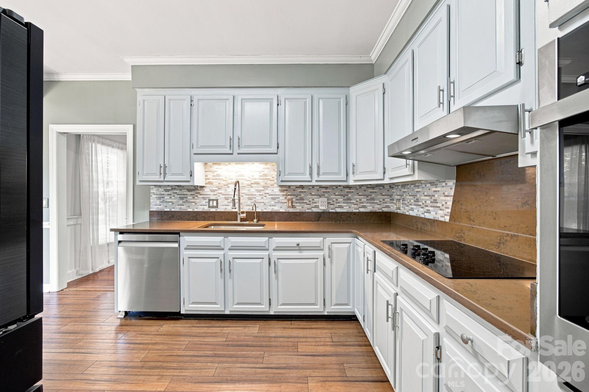 Single Family Residence at 100 Arabian Lane, Salisbury, photo 19 of 46