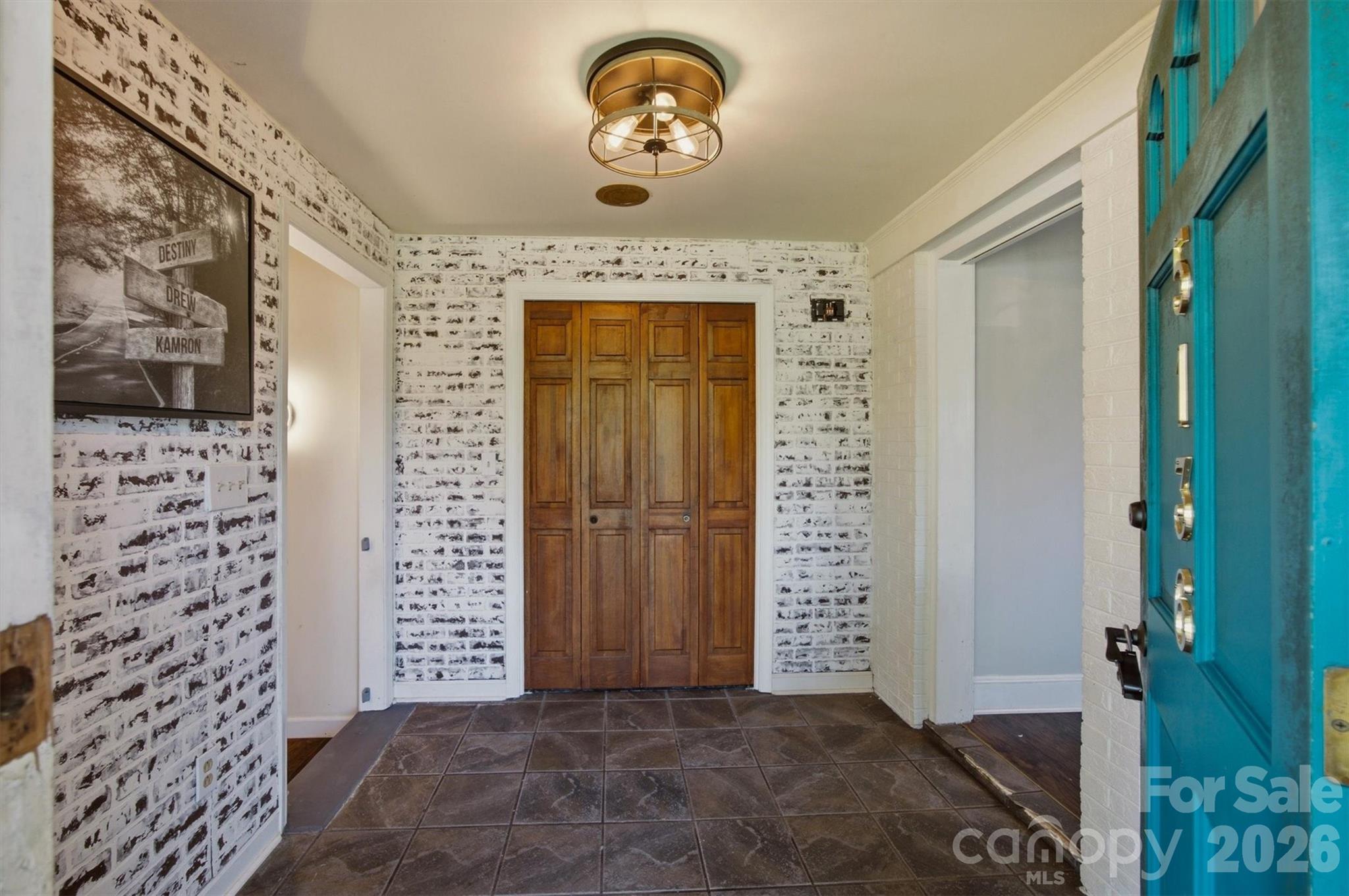 Single Family Residence at 5136 Sherrill Drive, Granite Falls, photo 2 of 22