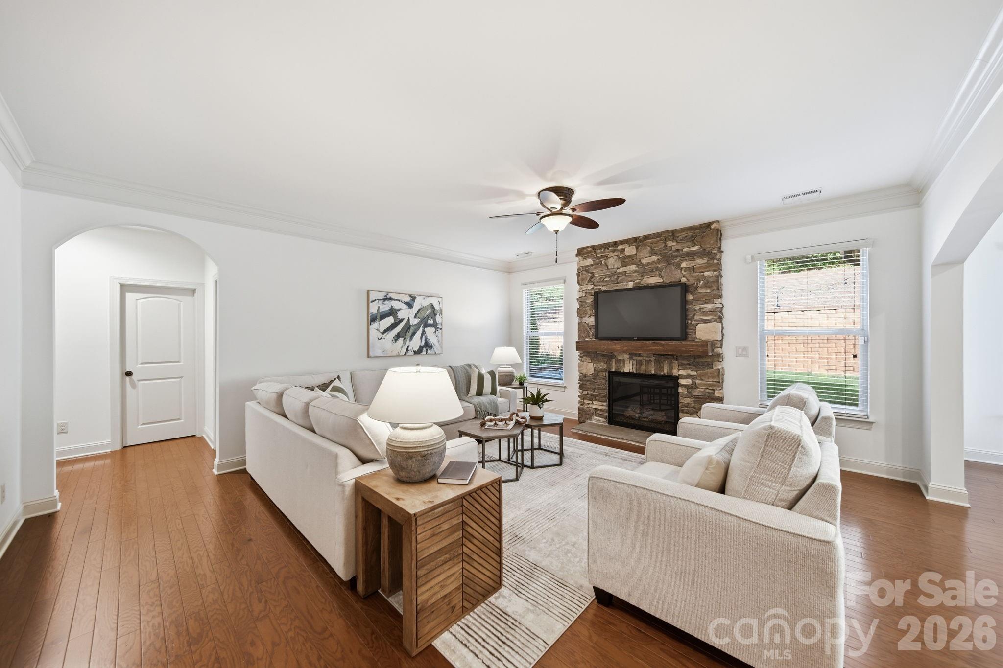 Single Family Residence at 963 Rock Forest Way, Fort Mill, photo 12 of 44