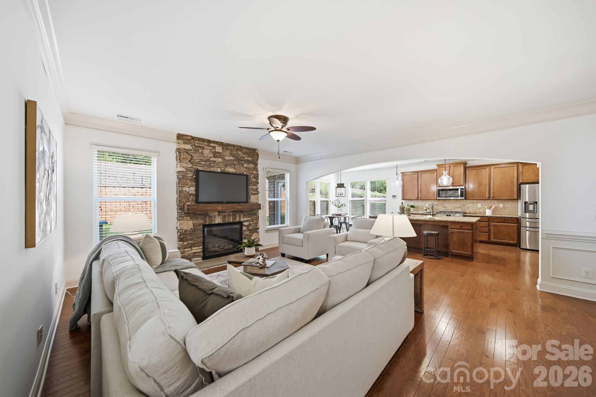 Single Family Residence at 963 Rock Forest Way, Fort Mill, photo 15 of 44