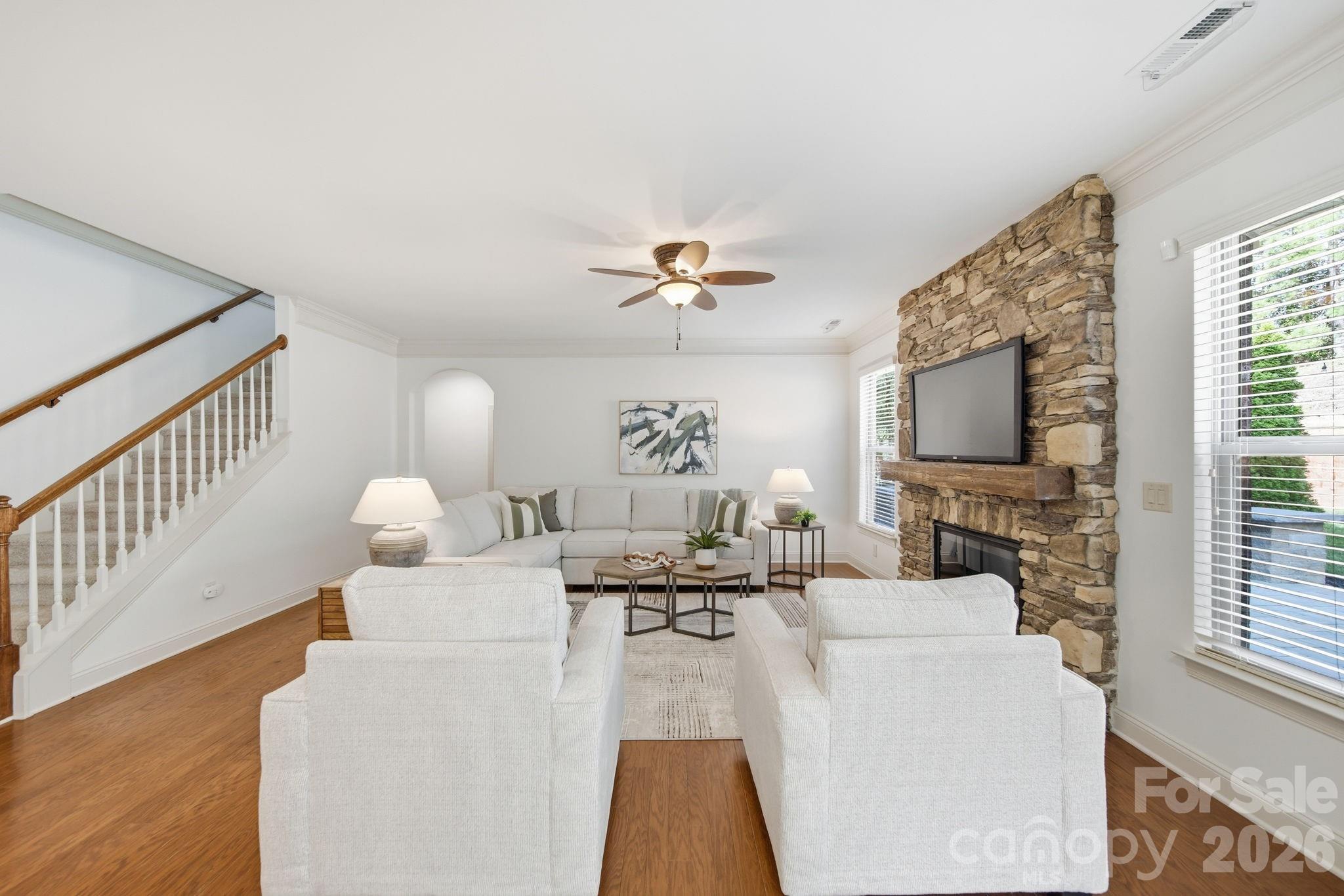 Single Family Residence at 963 Rock Forest Way, Fort Mill, photo 16 of 44