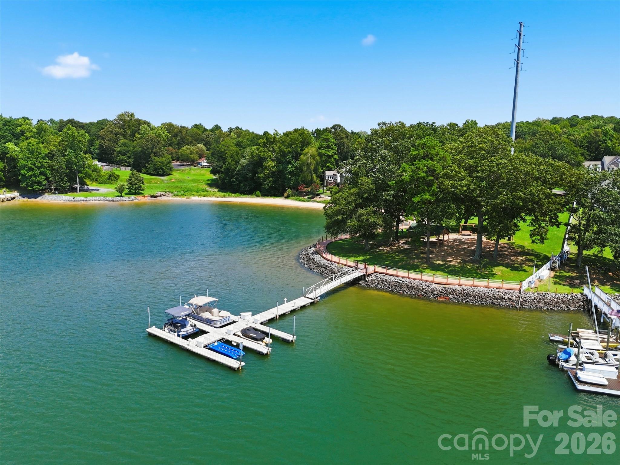 Boat docks - 206 Horizon Circle, Rock Hill