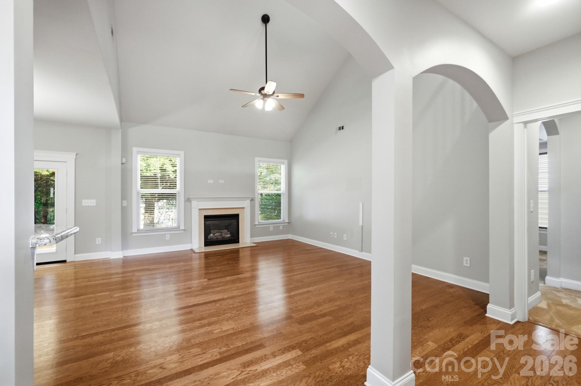 Spacious 2 story great room - 3016 Connells Point Avenue, Waxhaw