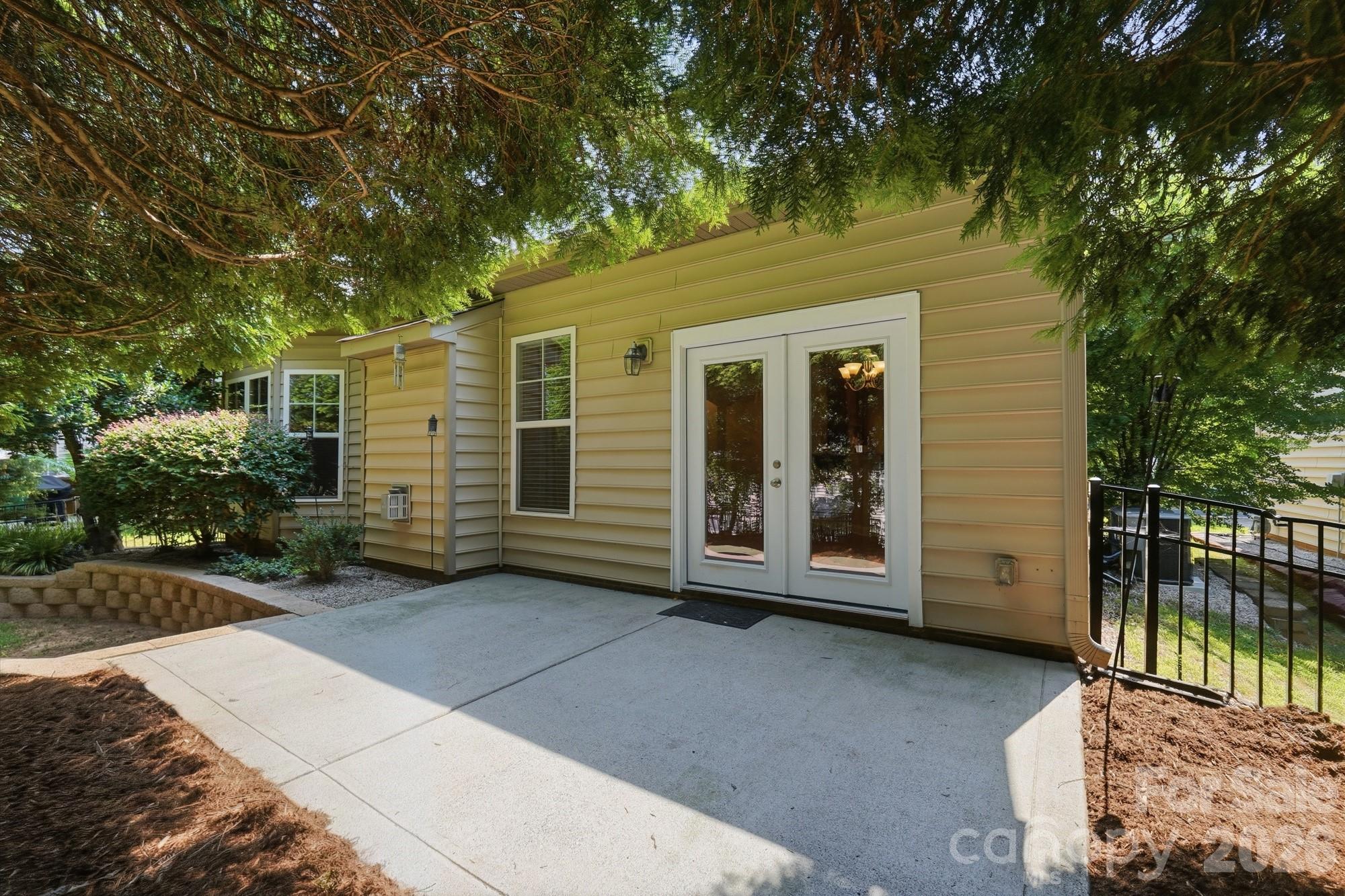 Perfect place to enjoy your backyard - 3016 Connells Point Avenue, Waxhaw