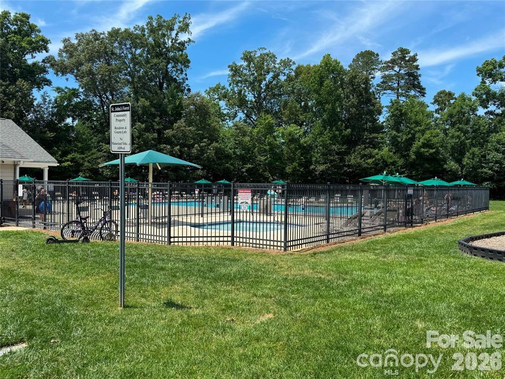 Outdoor Pool - 229 Waterlemon Way, Monroe