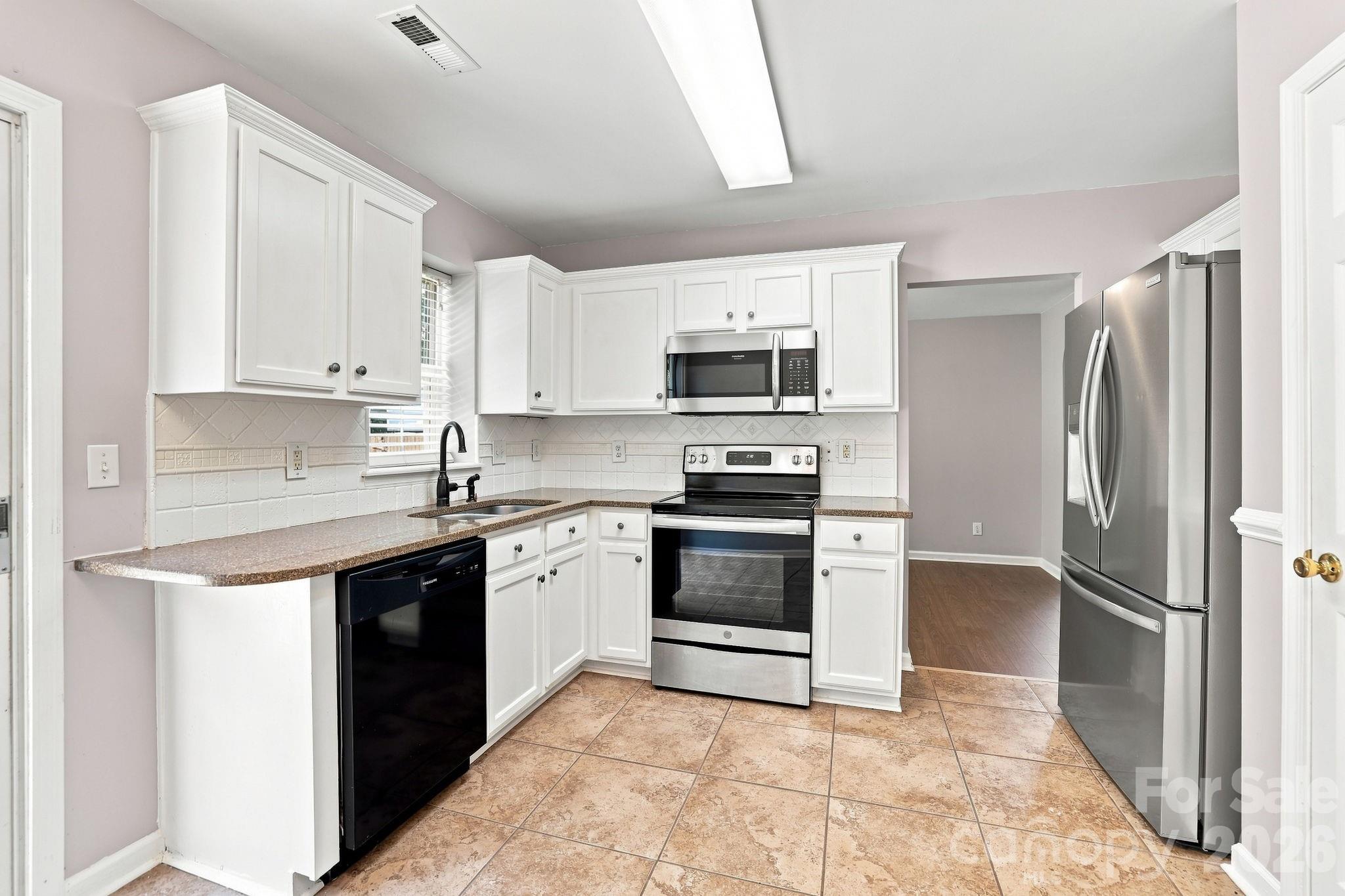 Kitchen with Granite Counters - 1406 Juniper Hills Lane, Indian Land