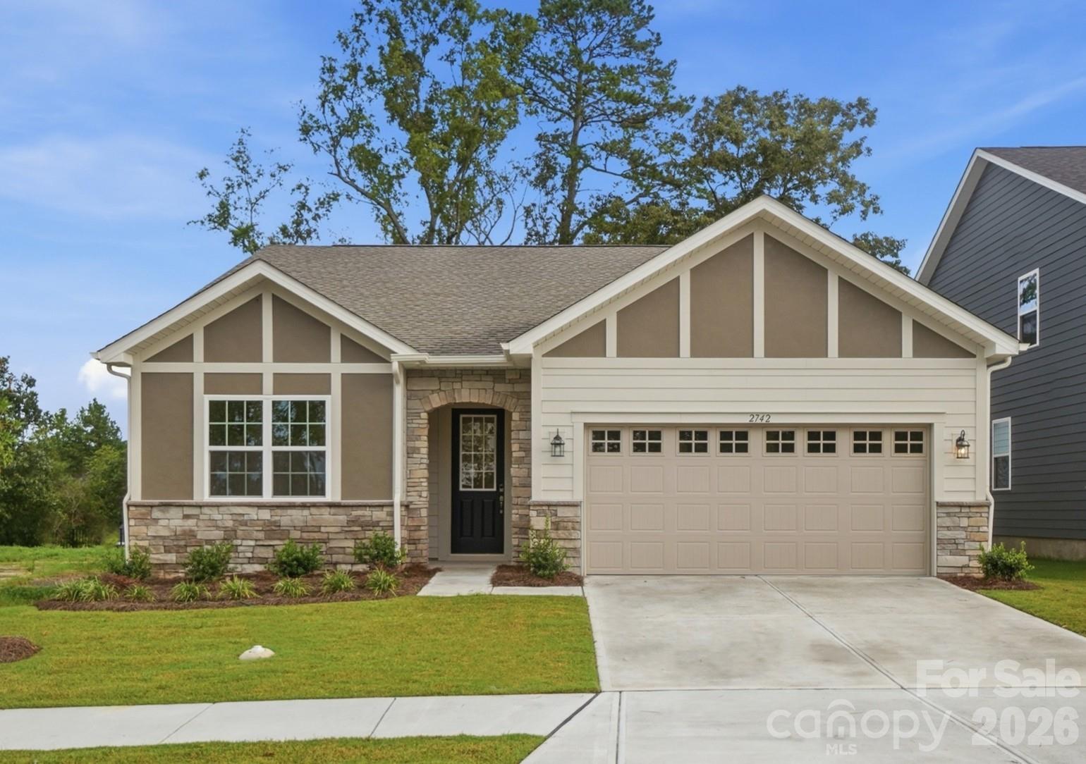 2742 Phoenix Court
