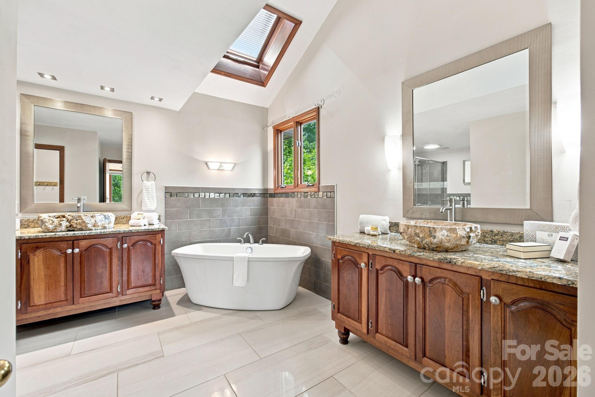 Single Family Residence at 20334 Bethelwood Lane, Cornelius, photo 33 of 47
