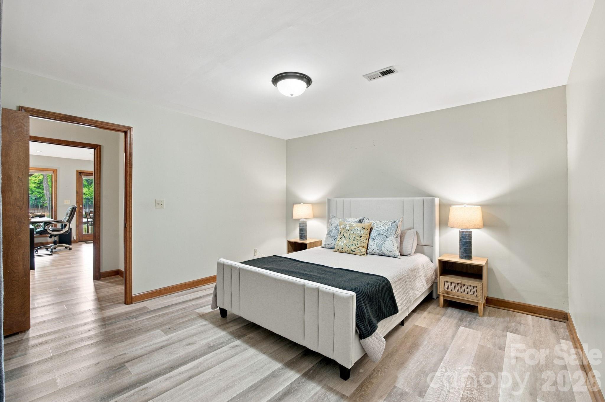 Single Family Residence at 20334 Bethelwood Lane, Cornelius, photo 40 of 47
