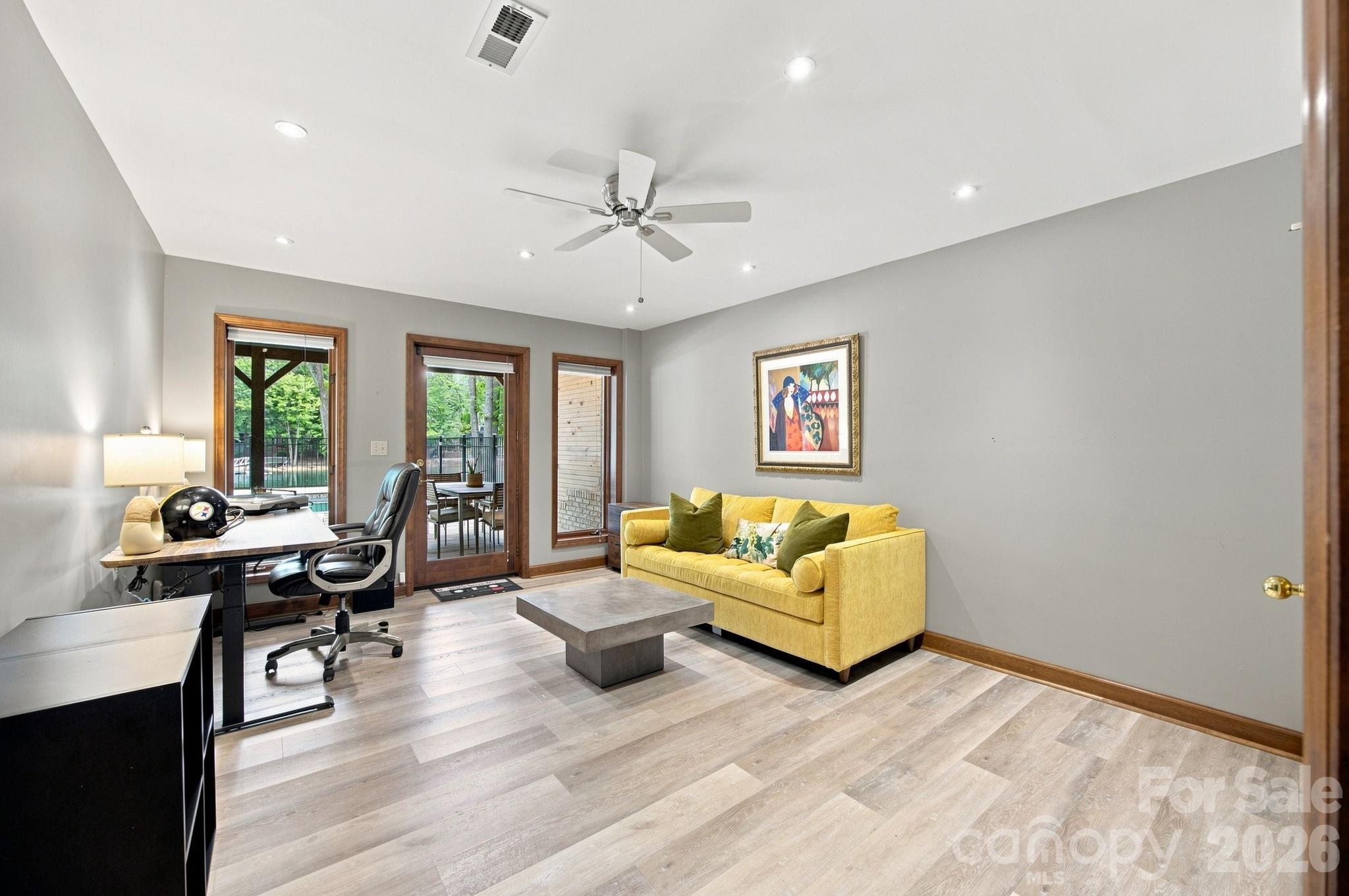 Single Family Residence at 20334 Bethelwood Lane, Cornelius, photo 41 of 47