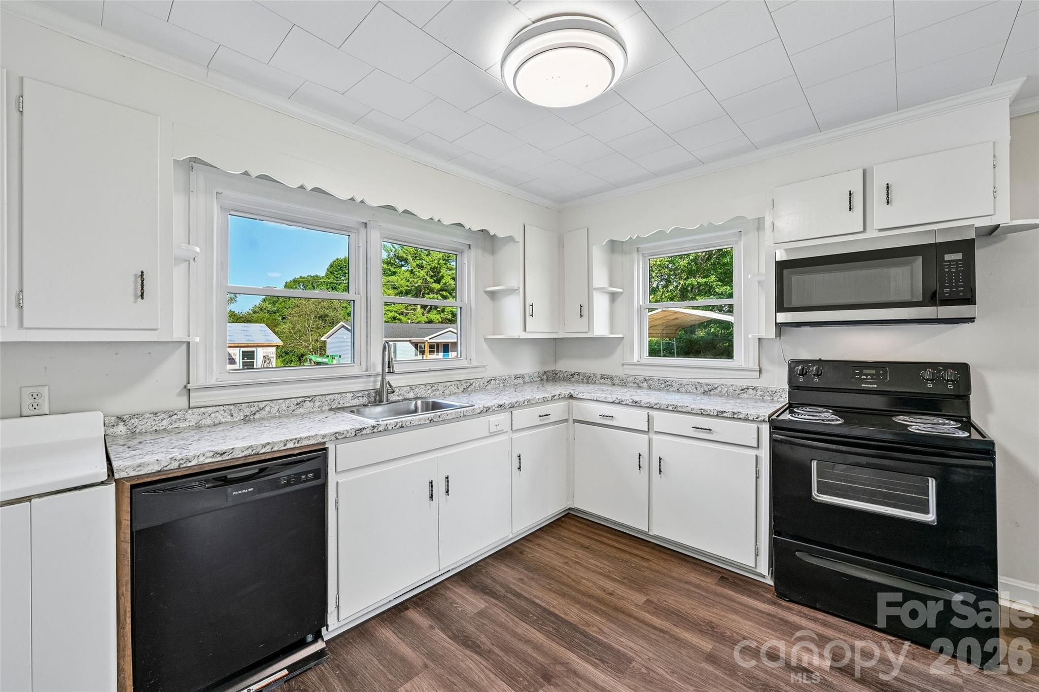 Single Family Residence at 94 Galaxie Drive, Taylorsville, photo 2 of 24