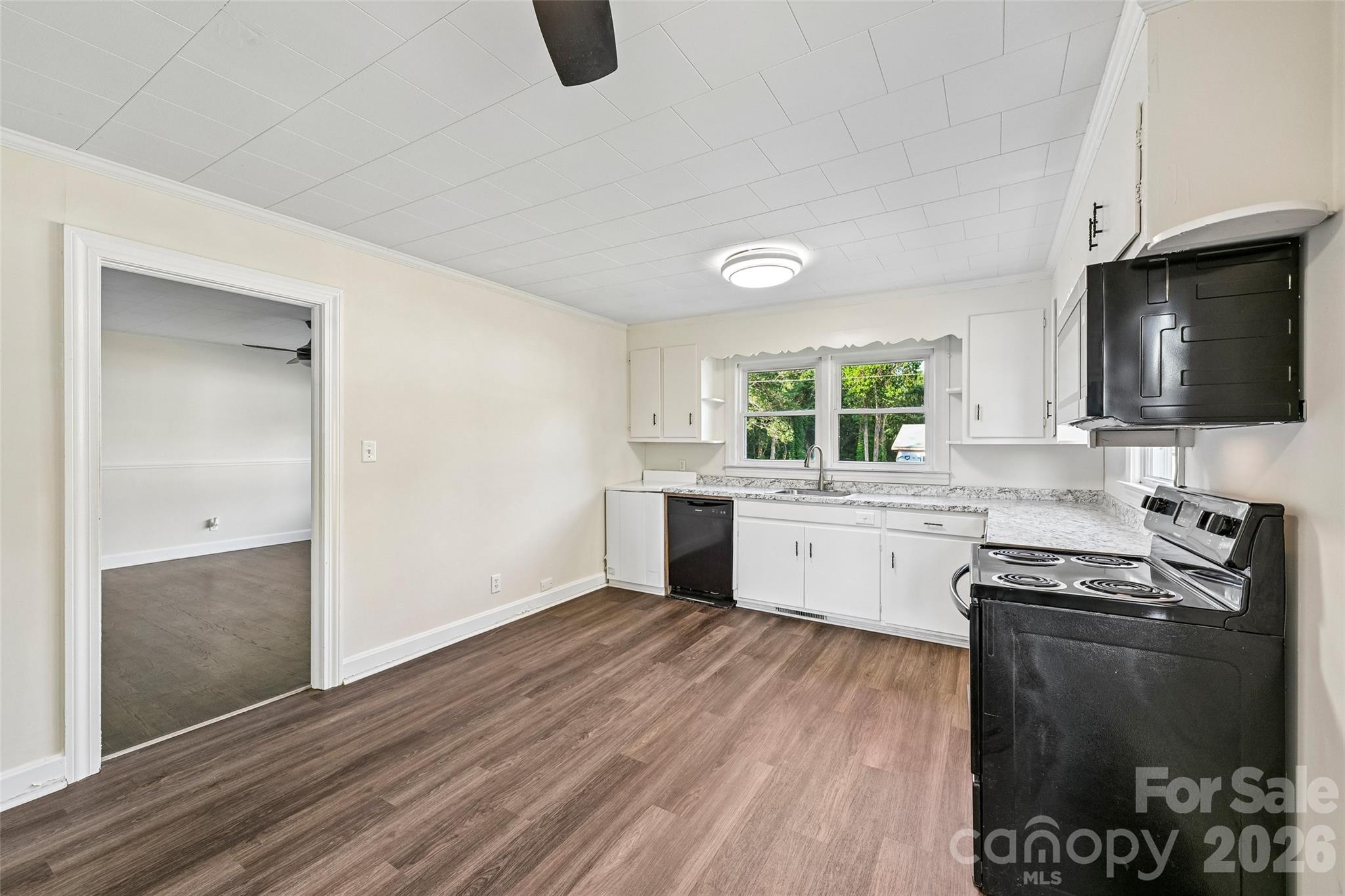 Single Family Residence at 94 Galaxie Drive, Taylorsville, photo 5 of 24