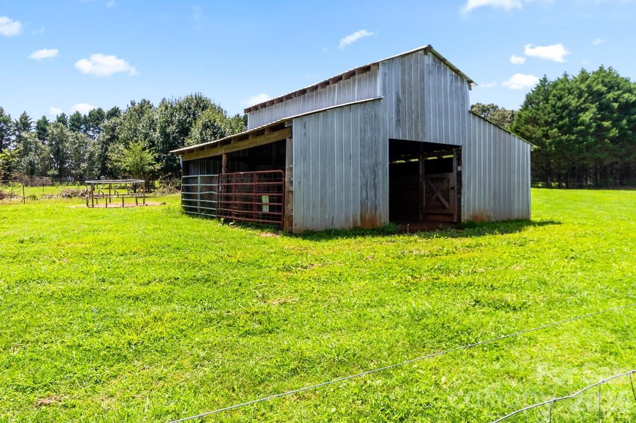 26' x 28' barn - 393 Cedar Grove Church Road, Vale