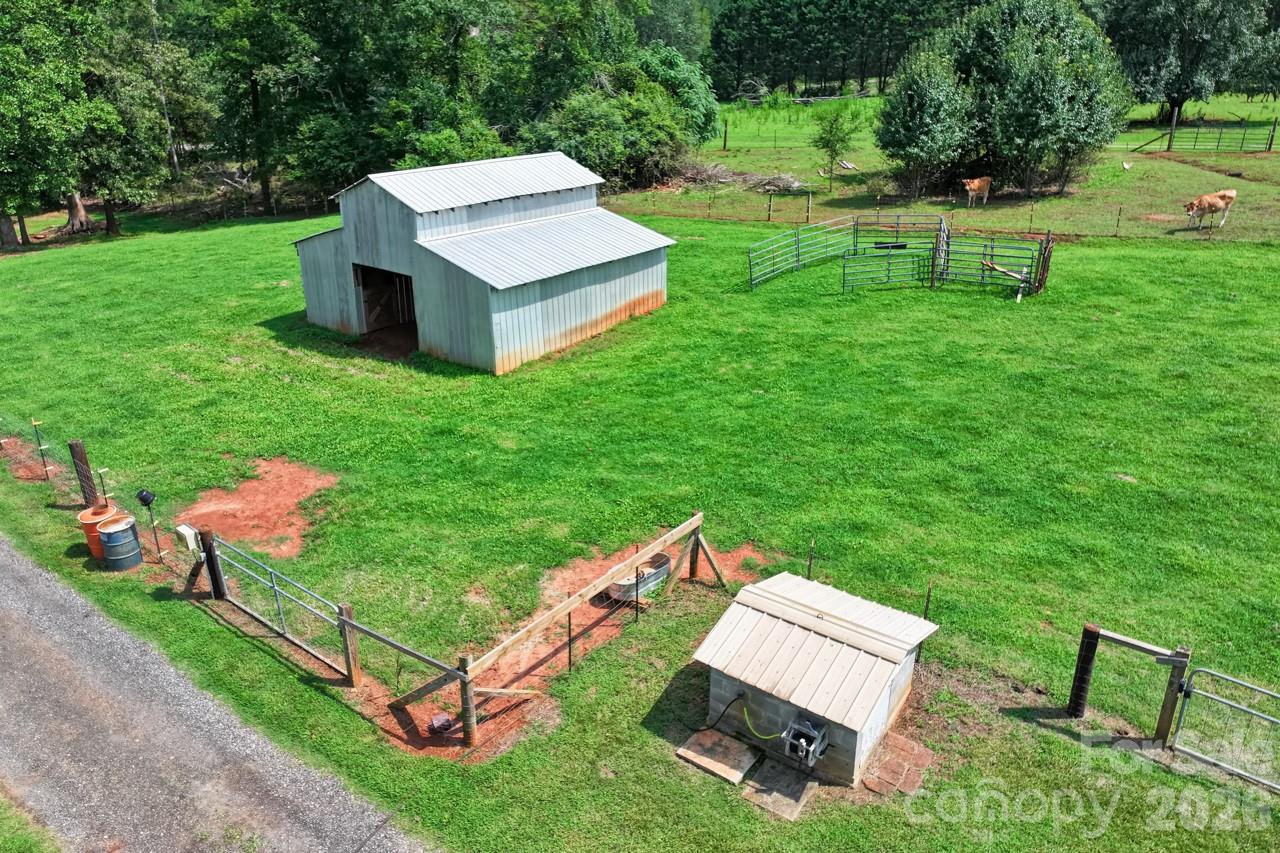 View of barn - 393 Cedar Grove Church Road, Vale