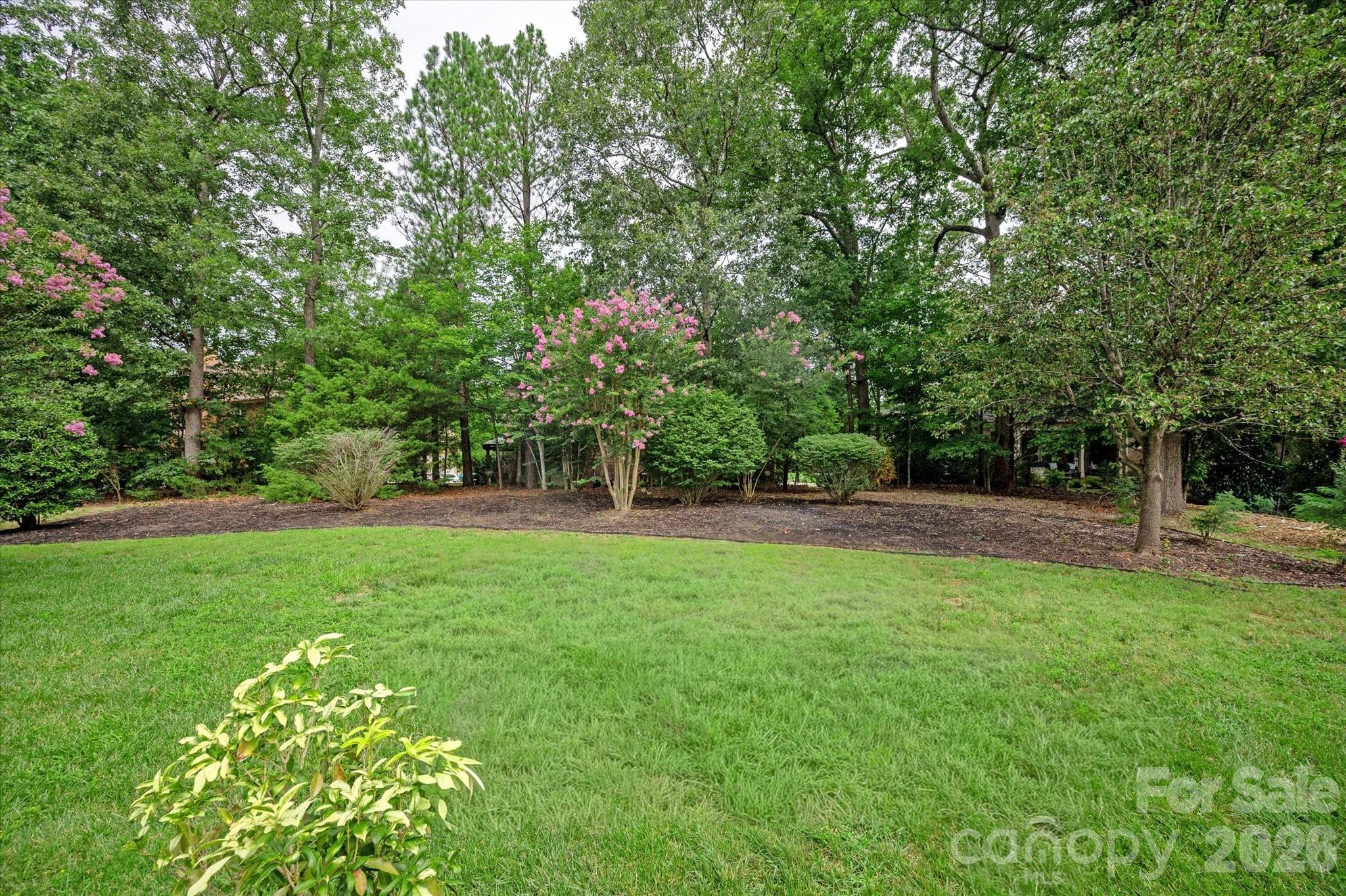 Single Family Residence at 8306 Denholme Drive, Waxhaw, photo 34 of 36