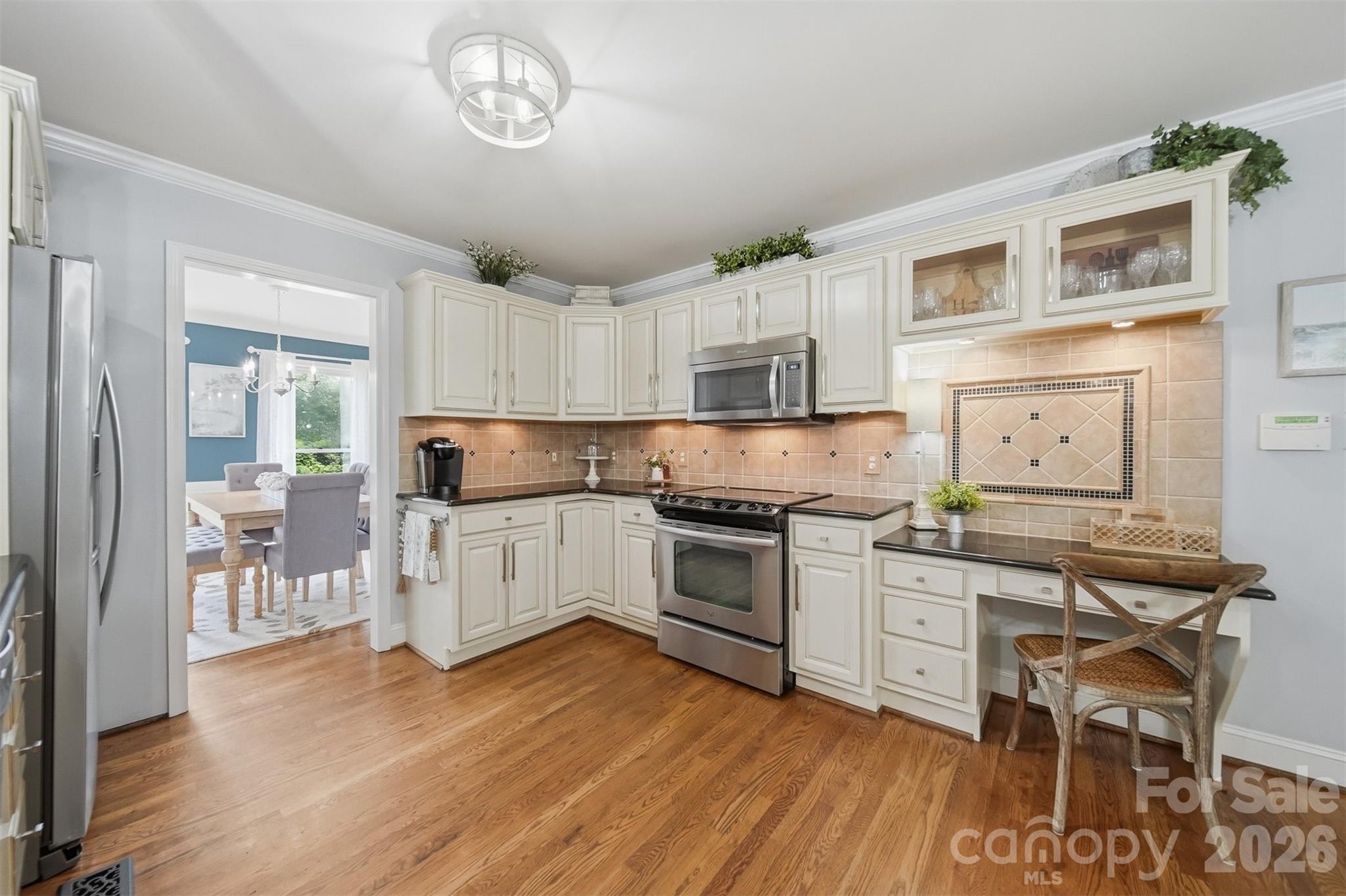 Single Family Residence at 6253 Riviera Run Estates Drive, Hickory, photo 20 of 48