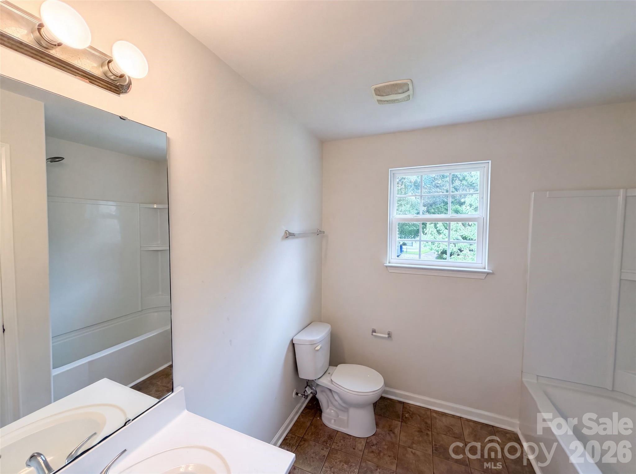Single Family Residence at 616 Faith Drive SW, Concord, photo 14 of 22