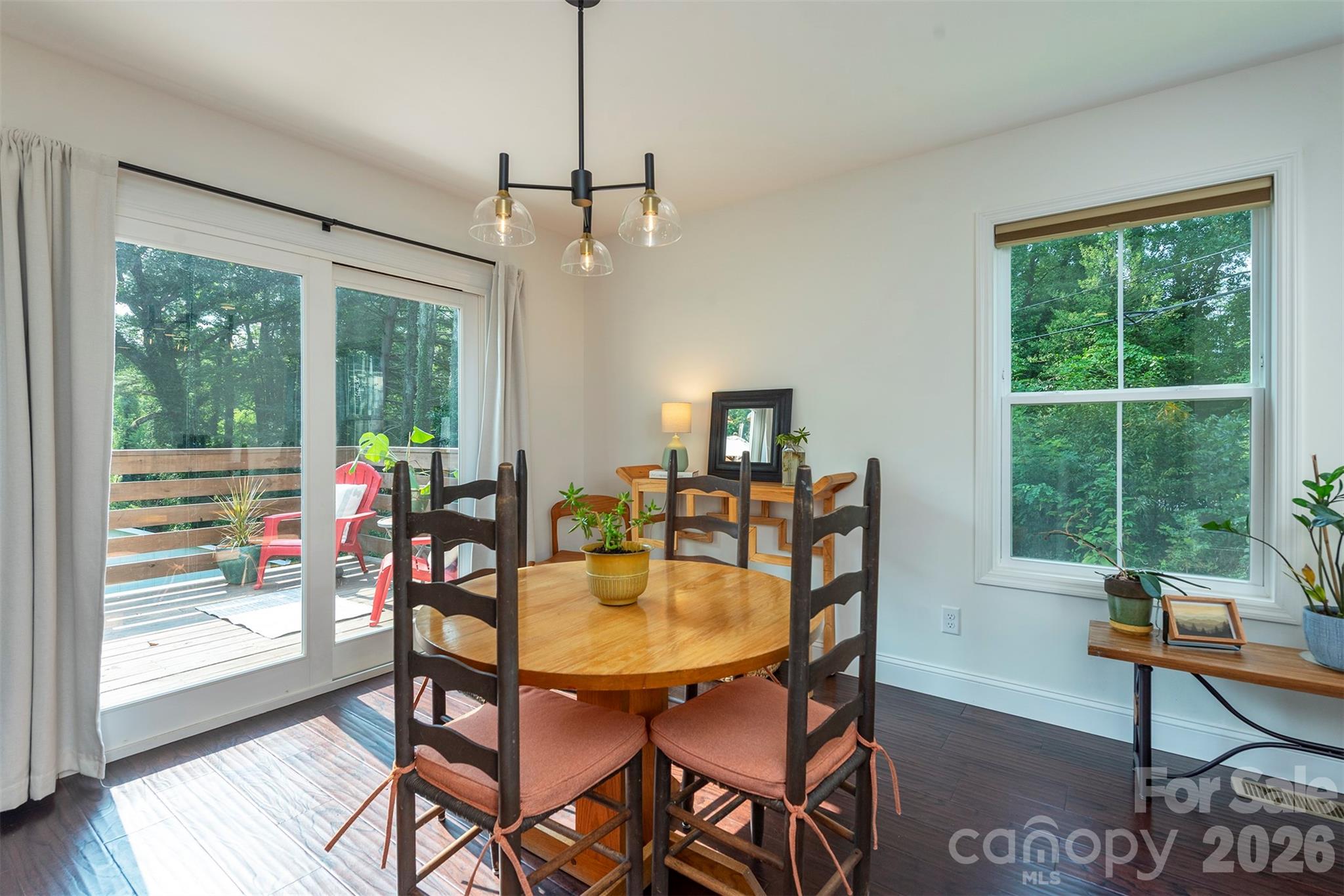 Single Family Residence at 191 Chatham Road, Asheville, photo 13 of 41