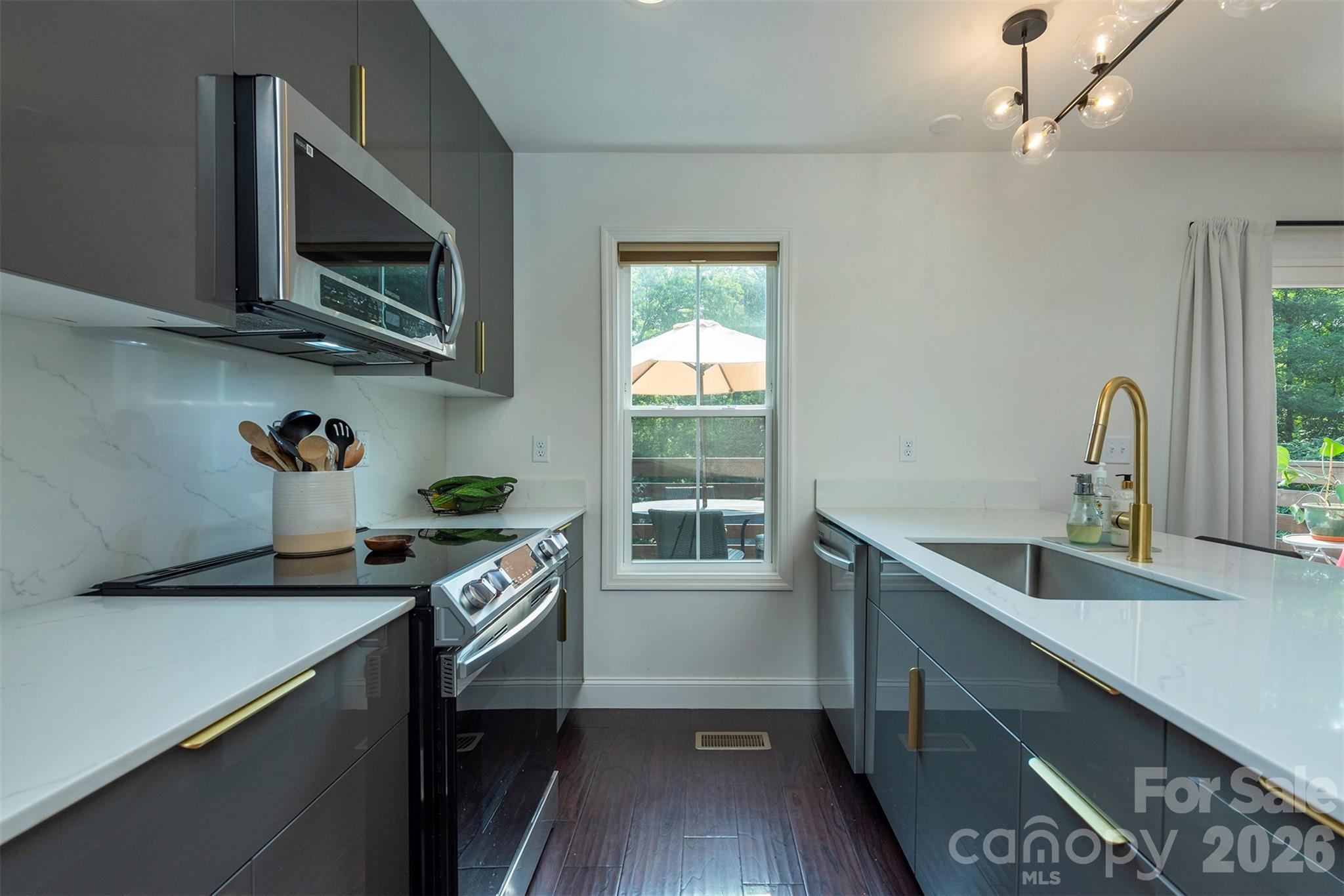 Single Family Residence at 191 Chatham Road, Asheville, photo 15 of 41