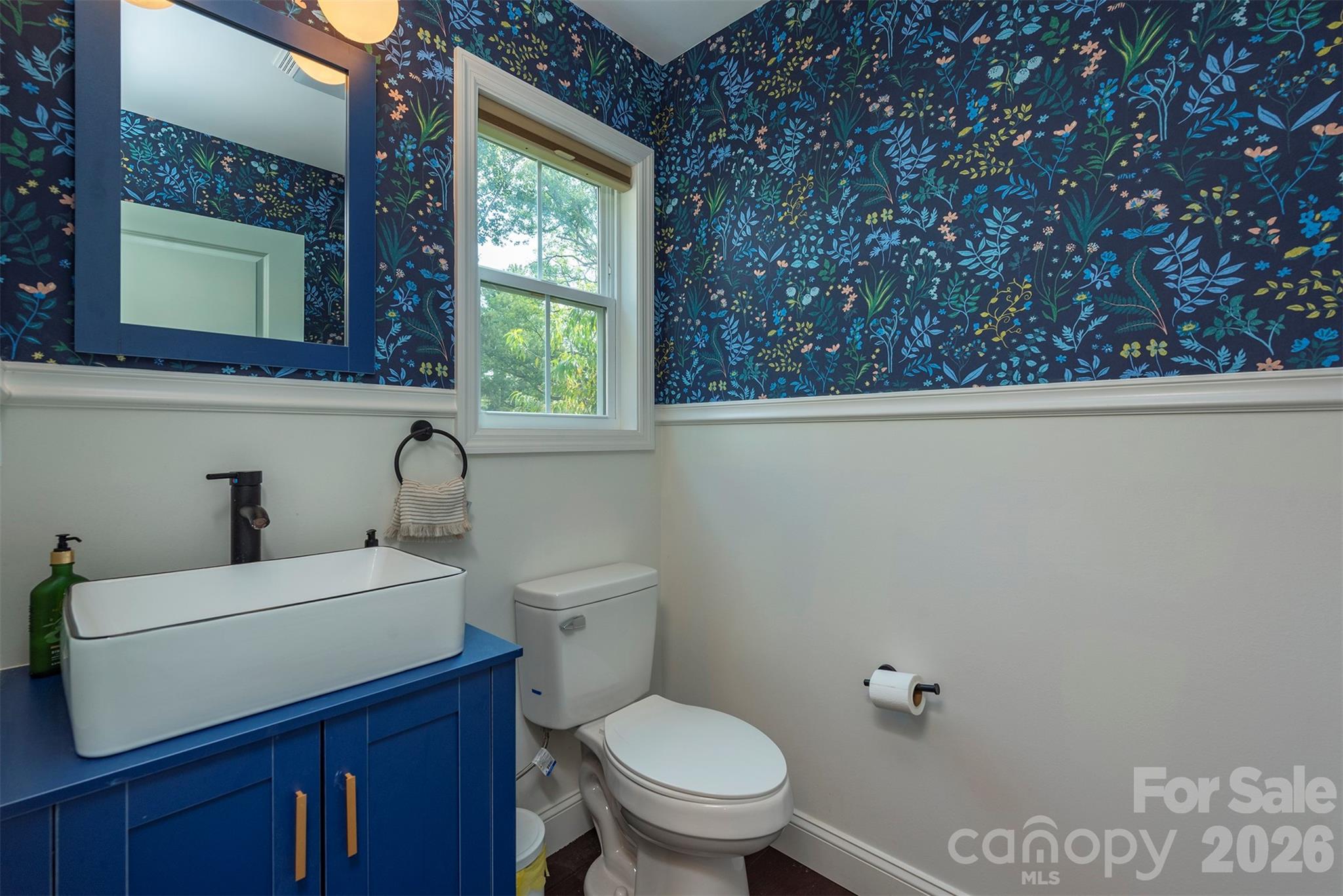 Single Family Residence at 191 Chatham Road, Asheville, photo 18 of 41