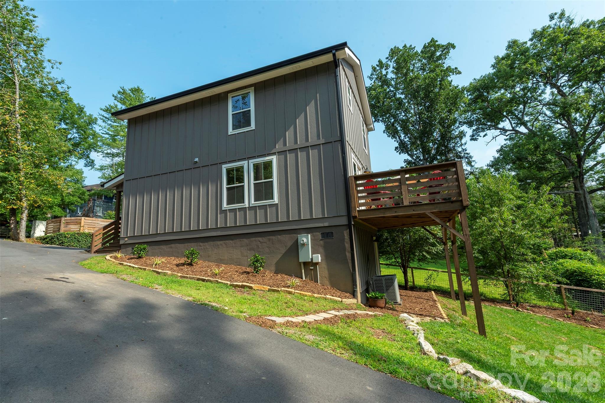 Single Family Residence at 191 Chatham Road, Asheville, photo 33 of 41