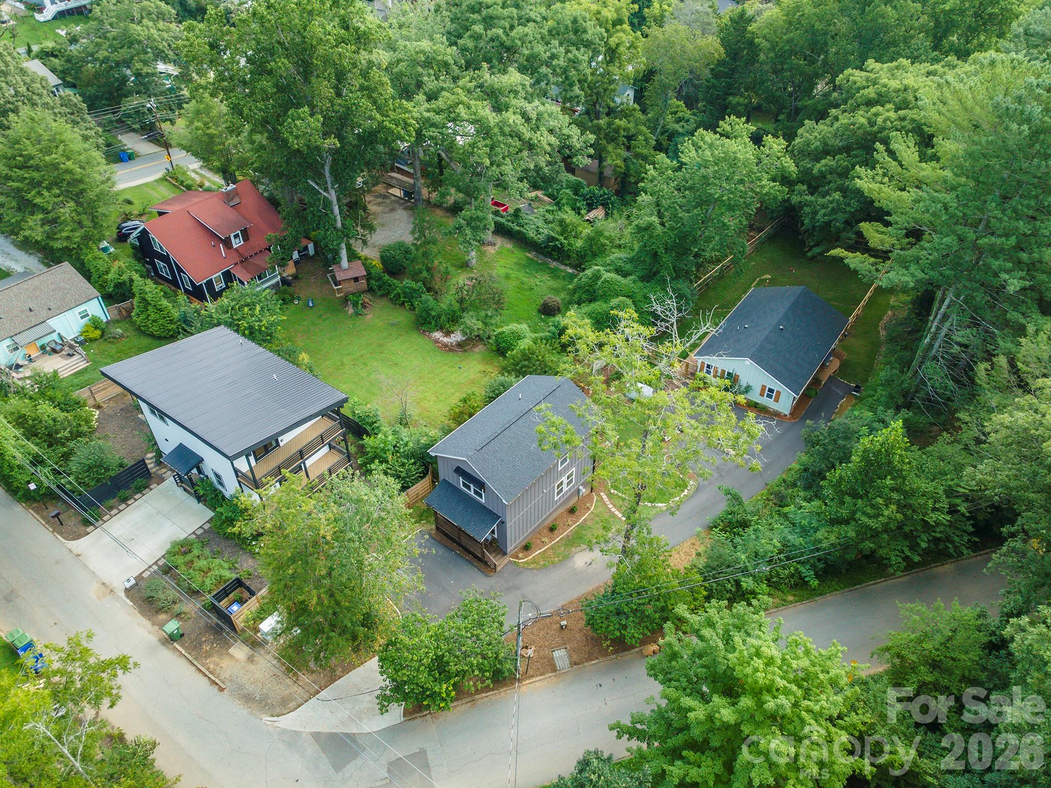 Single Family Residence at 191 Chatham Road, Asheville, photo 37 of 41