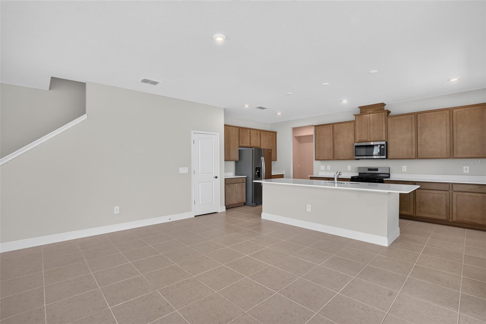 Single Family Residence at 9022 SUNDANCE TER, PARRISH, photo 7 of 42
