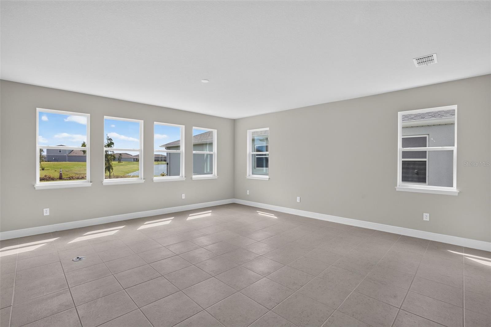 Single Family Residence at 9022 SUNDANCE TER, PARRISH, photo 15 of 42