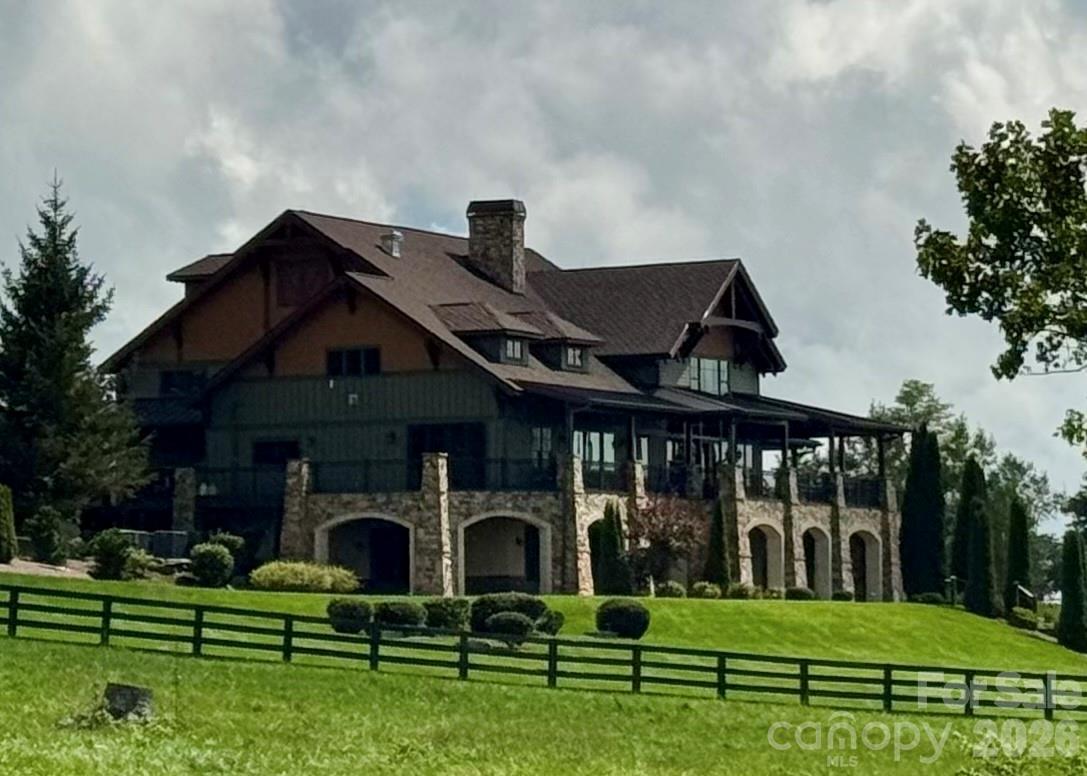 The Clubhouse - 236 Summerset Drive, Hendersonville