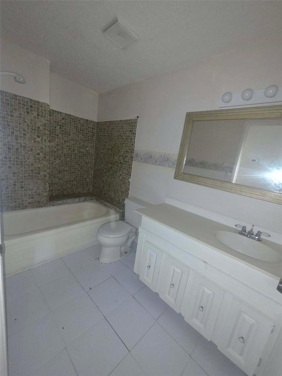 Single Family Residence at 4551 WEBBER ST, SARASOTA, photo 14 of 22