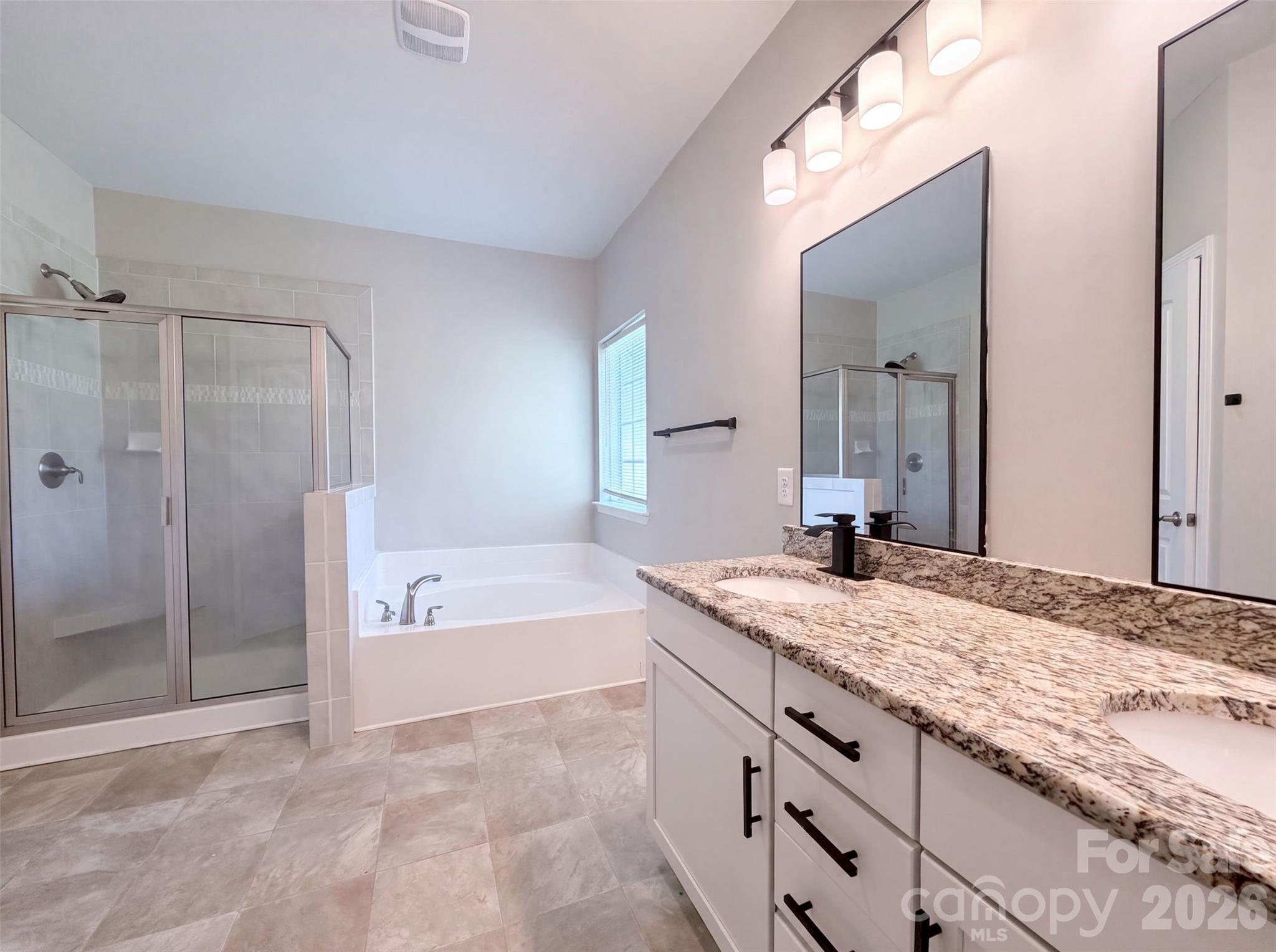 Single Family Residence at 147 Allenton Way, Statesville, photo 8 of 18
