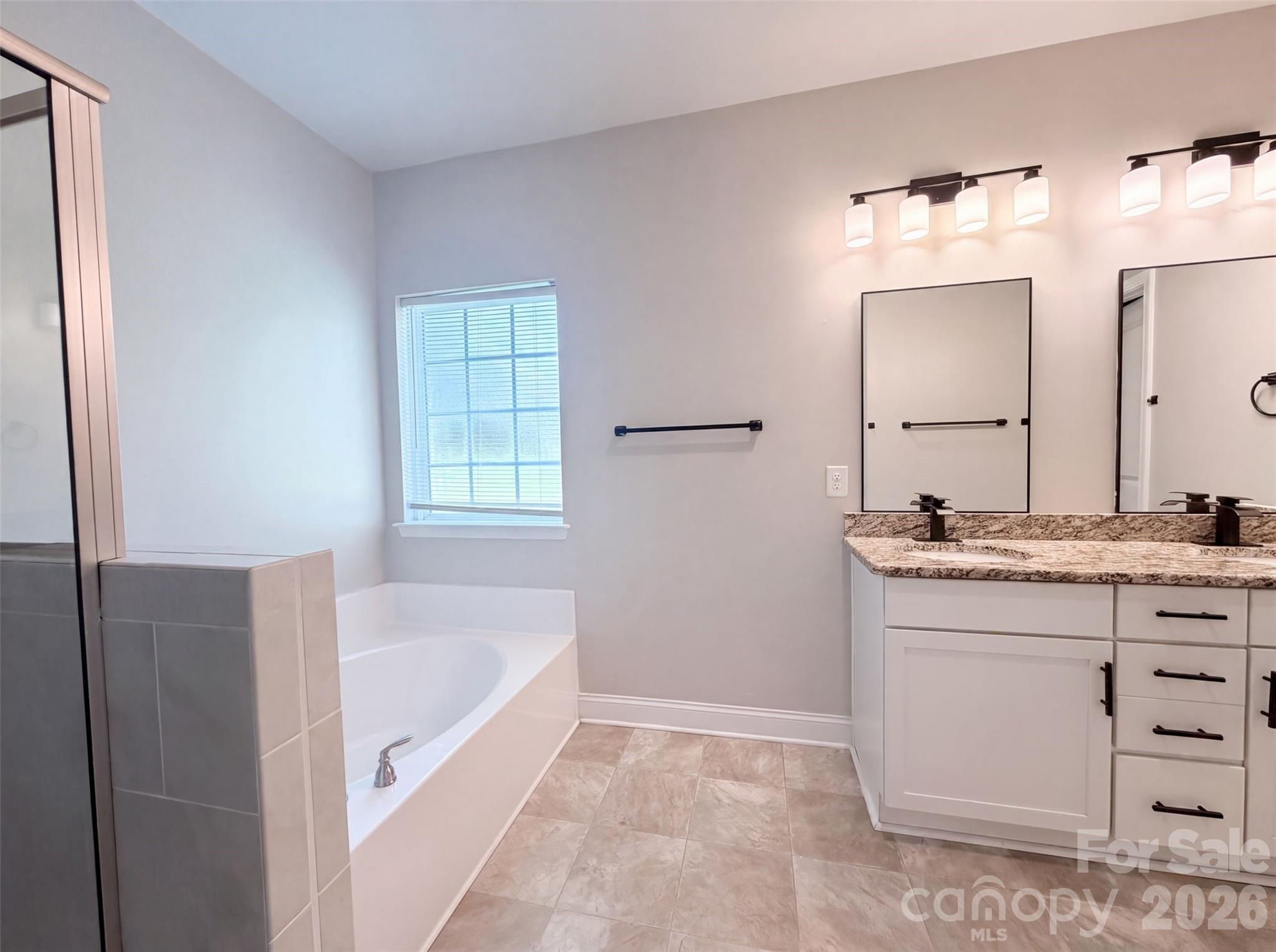 Single Family Residence at 147 Allenton Way, Statesville, photo 9 of 18