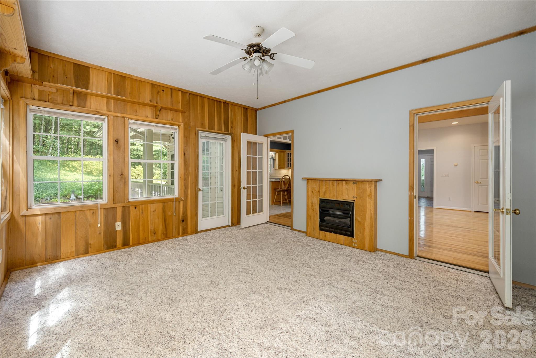 Sunroom - 1043 Berea Church Road, Hendersonville