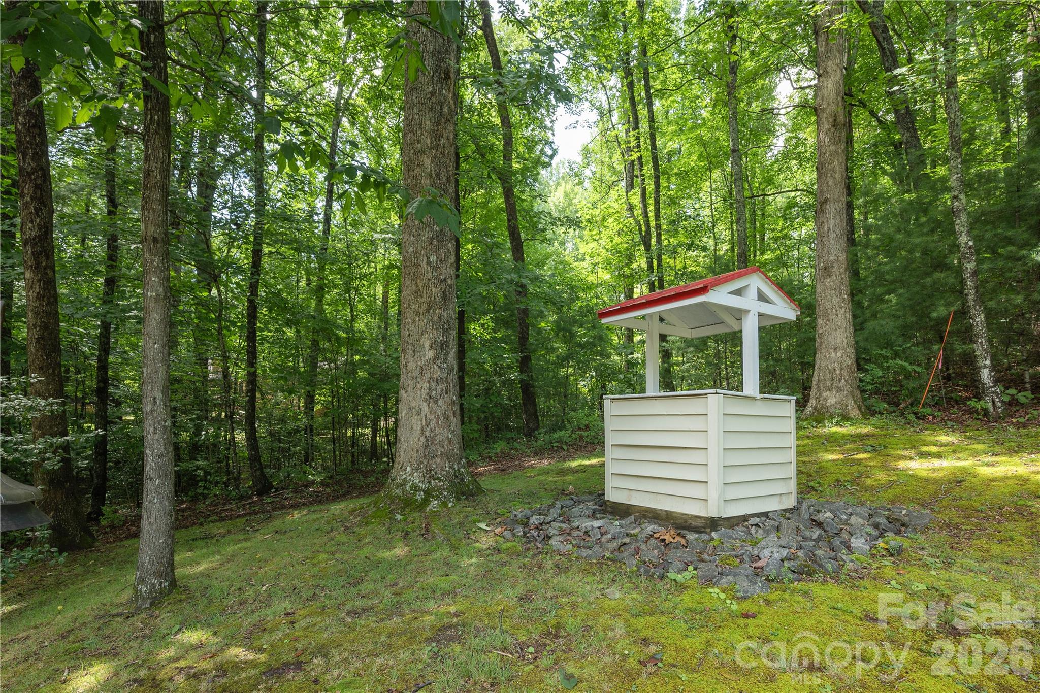 Well house - 1043 Berea Church Road, Hendersonville