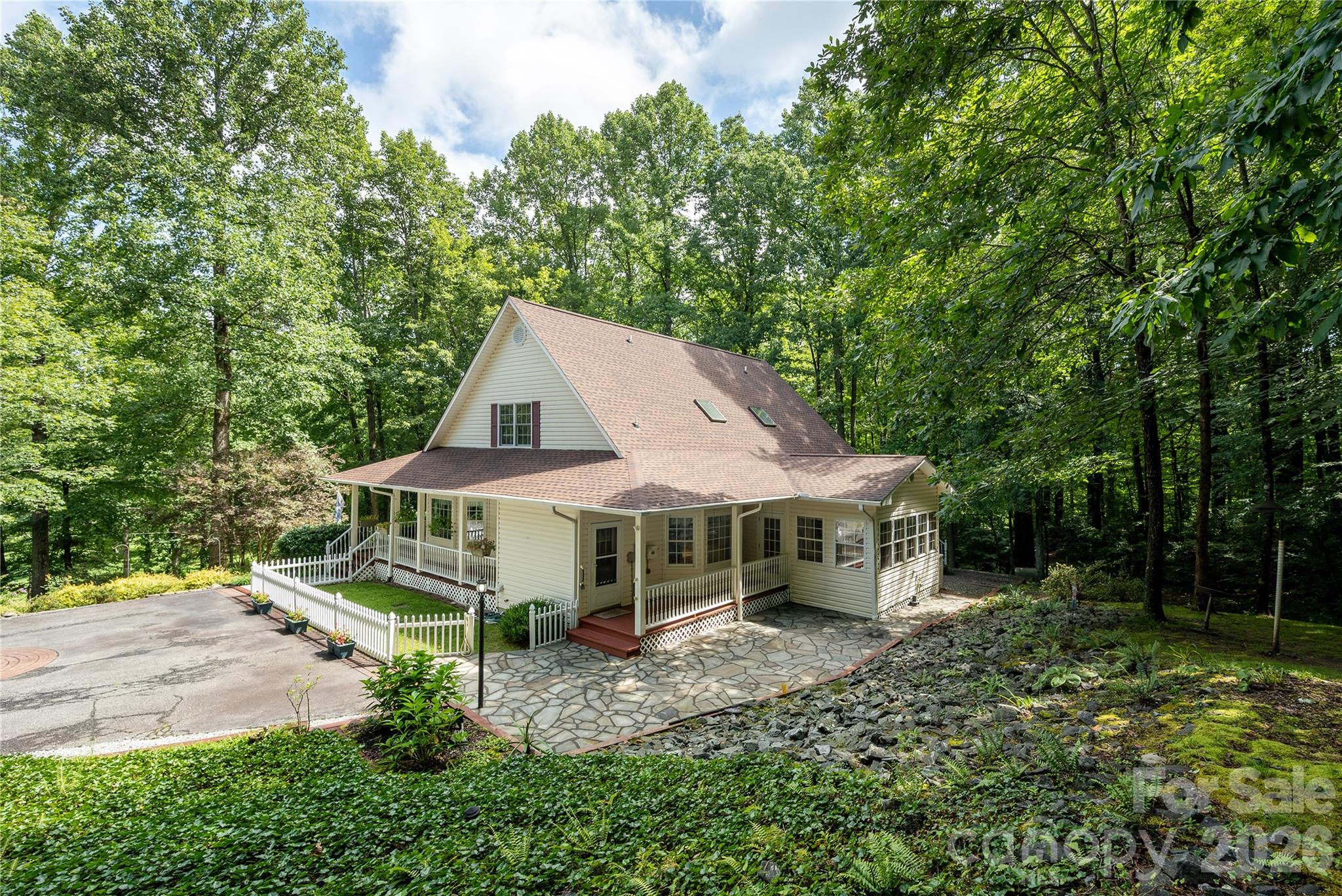 Back view - 1043 Berea Church Road, Hendersonville