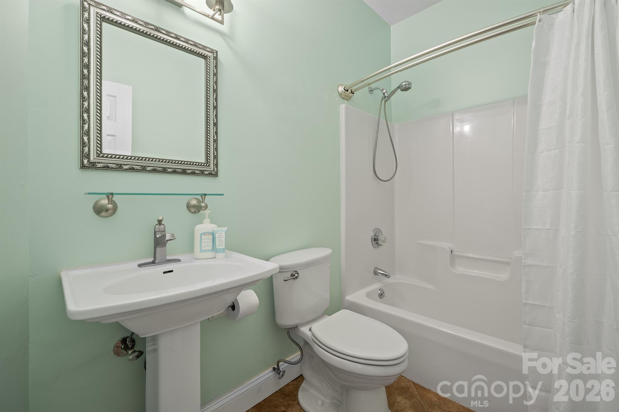 Hall bathroom - 12524 Willow Grove Way, Huntersville