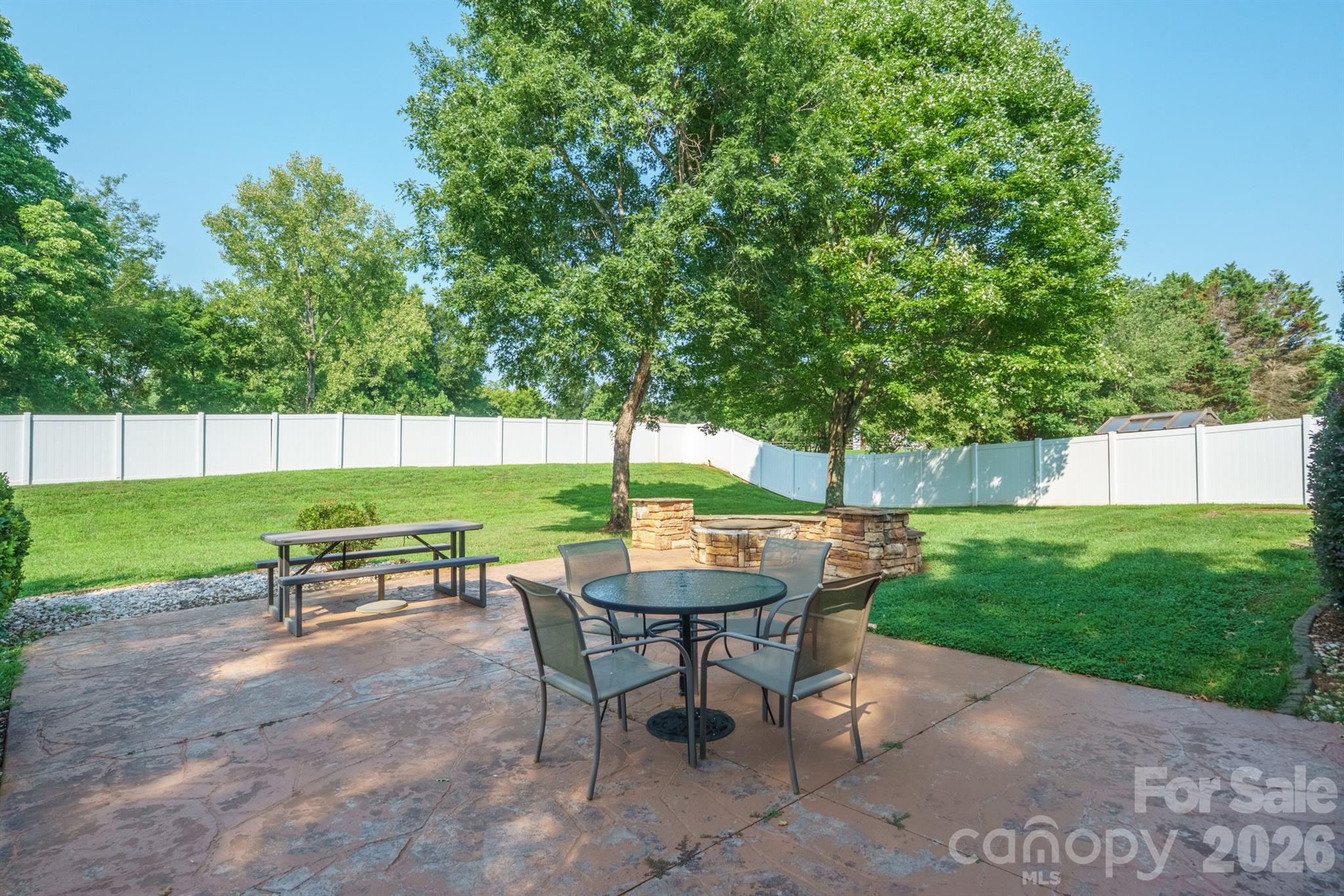 Large fenced backyard - 12524 Willow Grove Way, Huntersville